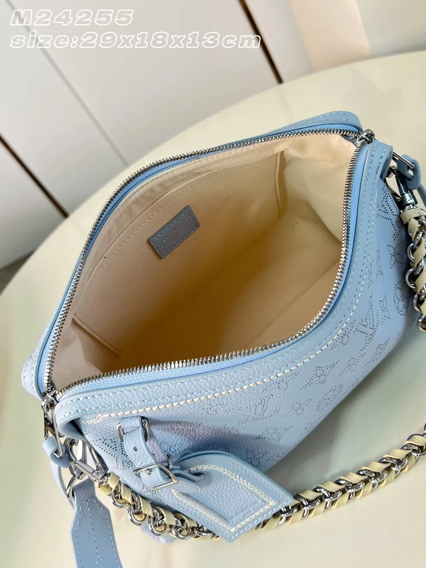 LV 27FW EJMGZXH 042 숄더백 10
