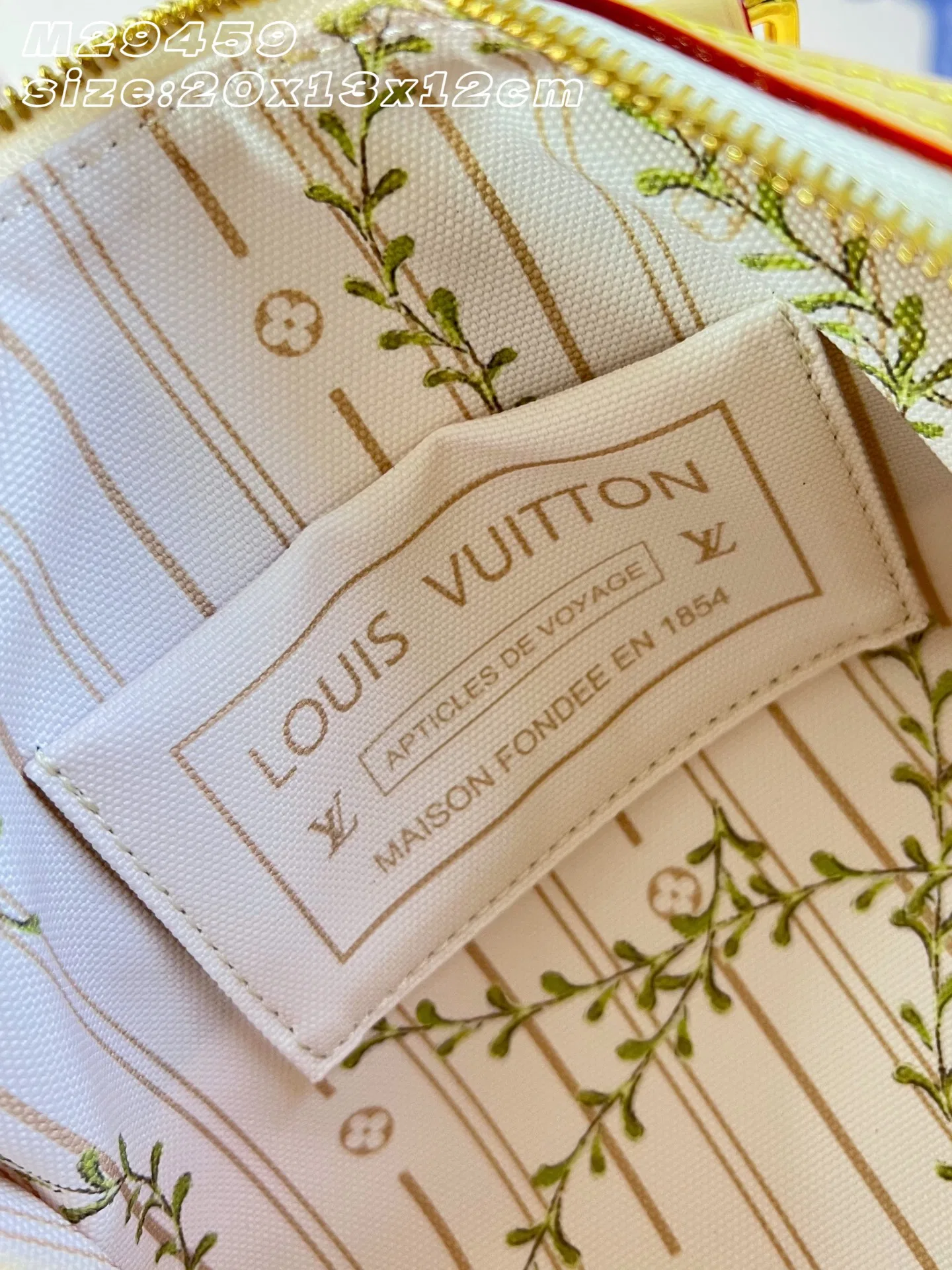 LV 27FW EJMGZXH 043 토트백 7