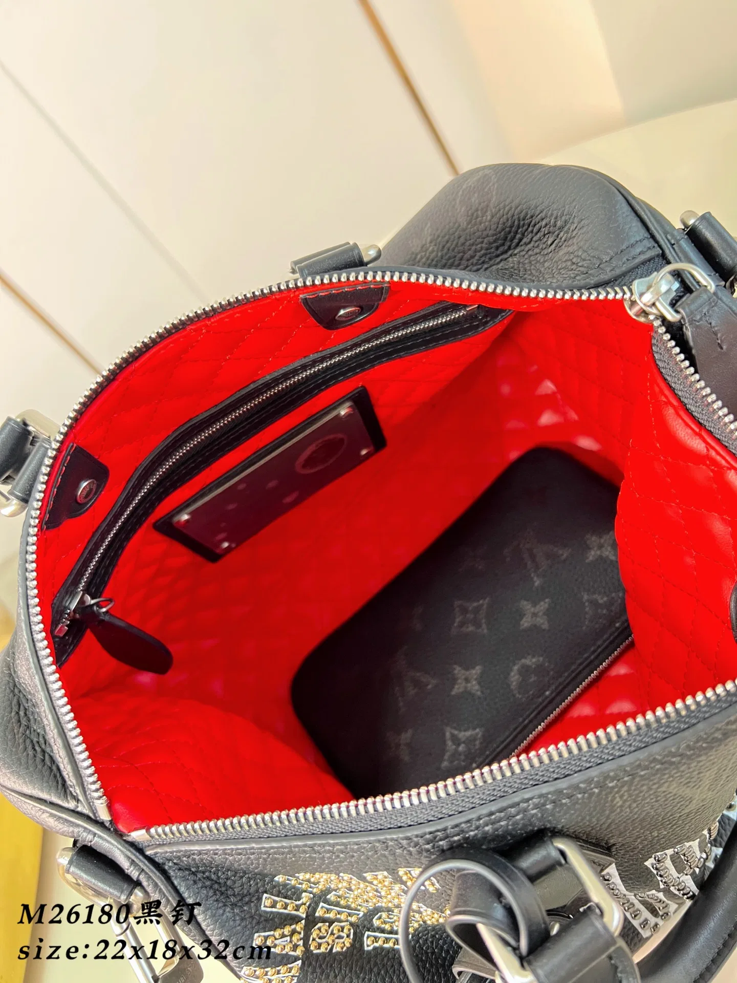 LV 27FW EJMGZXH 049 토트백 14