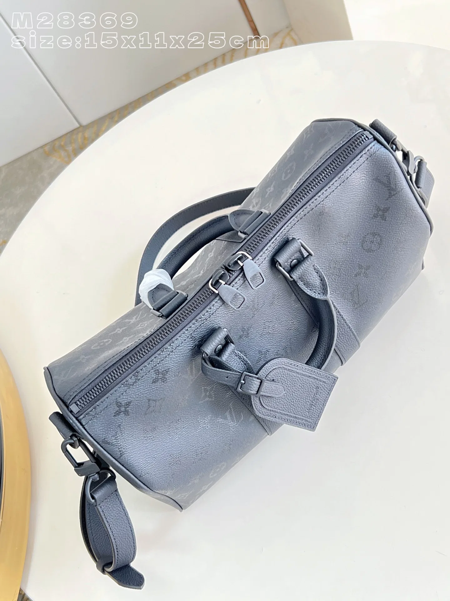 LV 27FW EJMGZXH 054 토트백 9