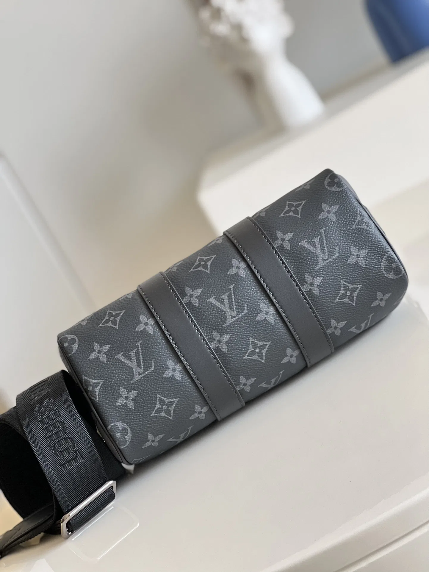 LV 27FW EJMGZXH 056 미니토트백 8
