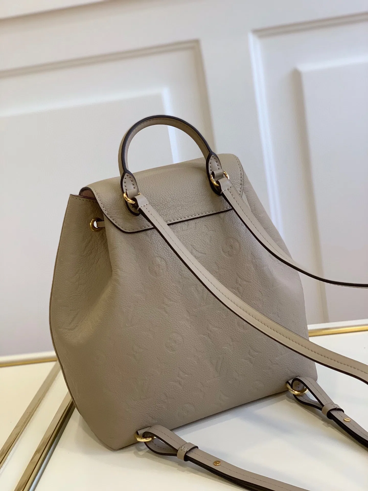 LV 27FW EJMGZXH 061 백팩 10