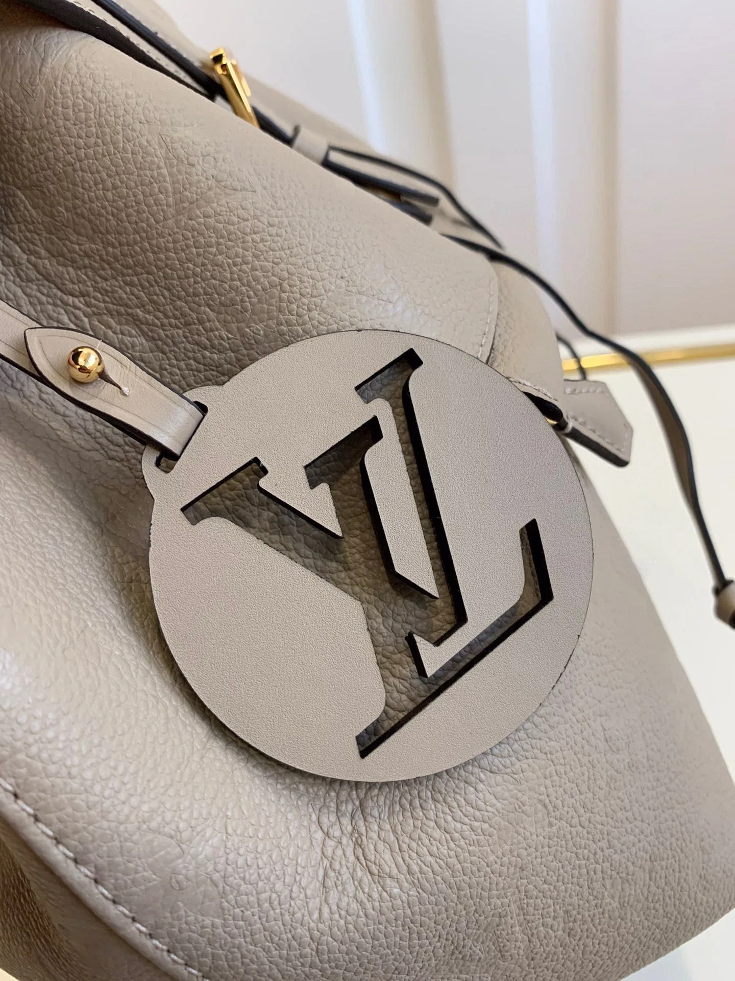 LV 27FW EJMGZXH 061 백팩 14