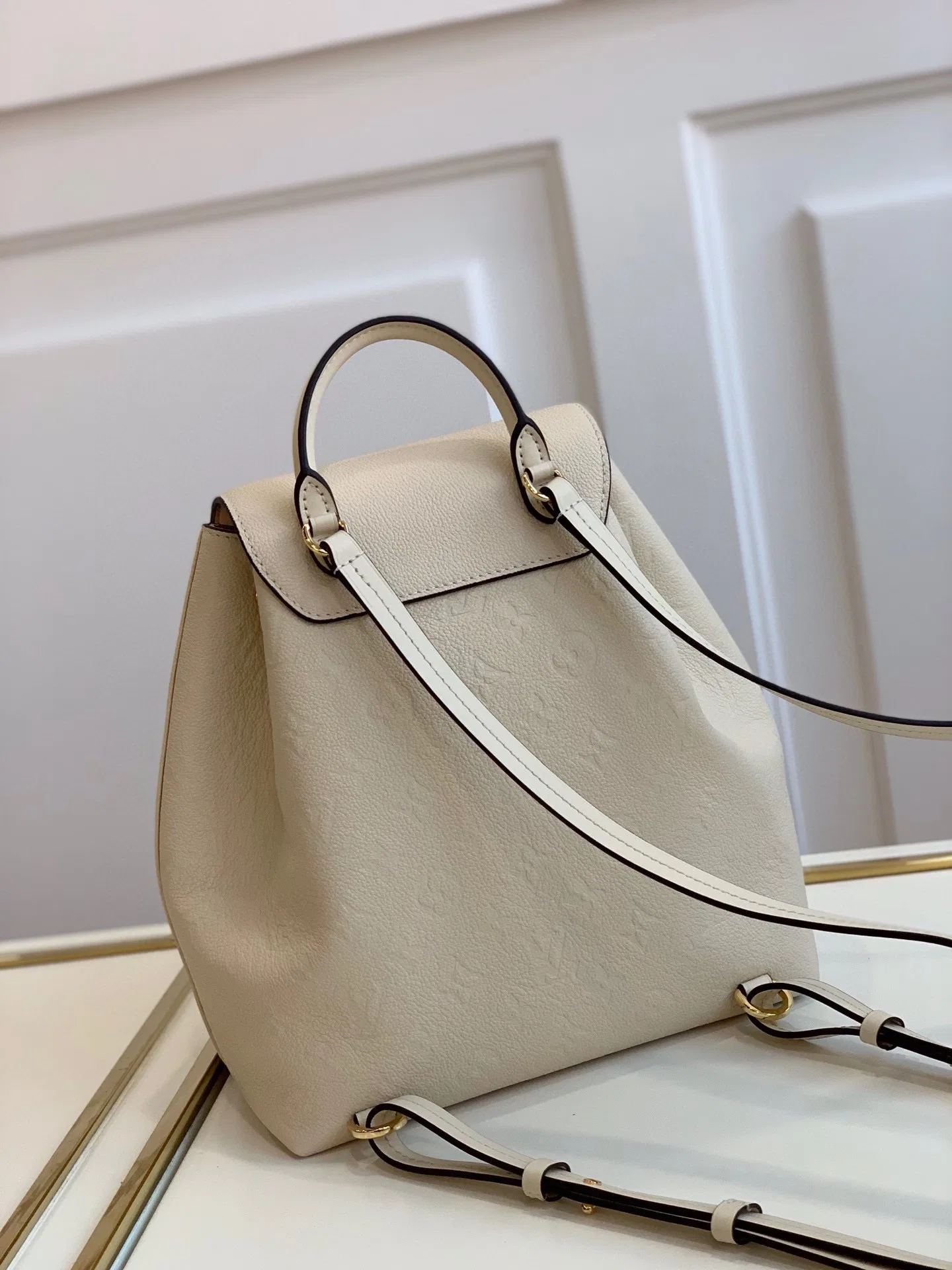 LV 27FW EJMGZXH 061 백팩 18
