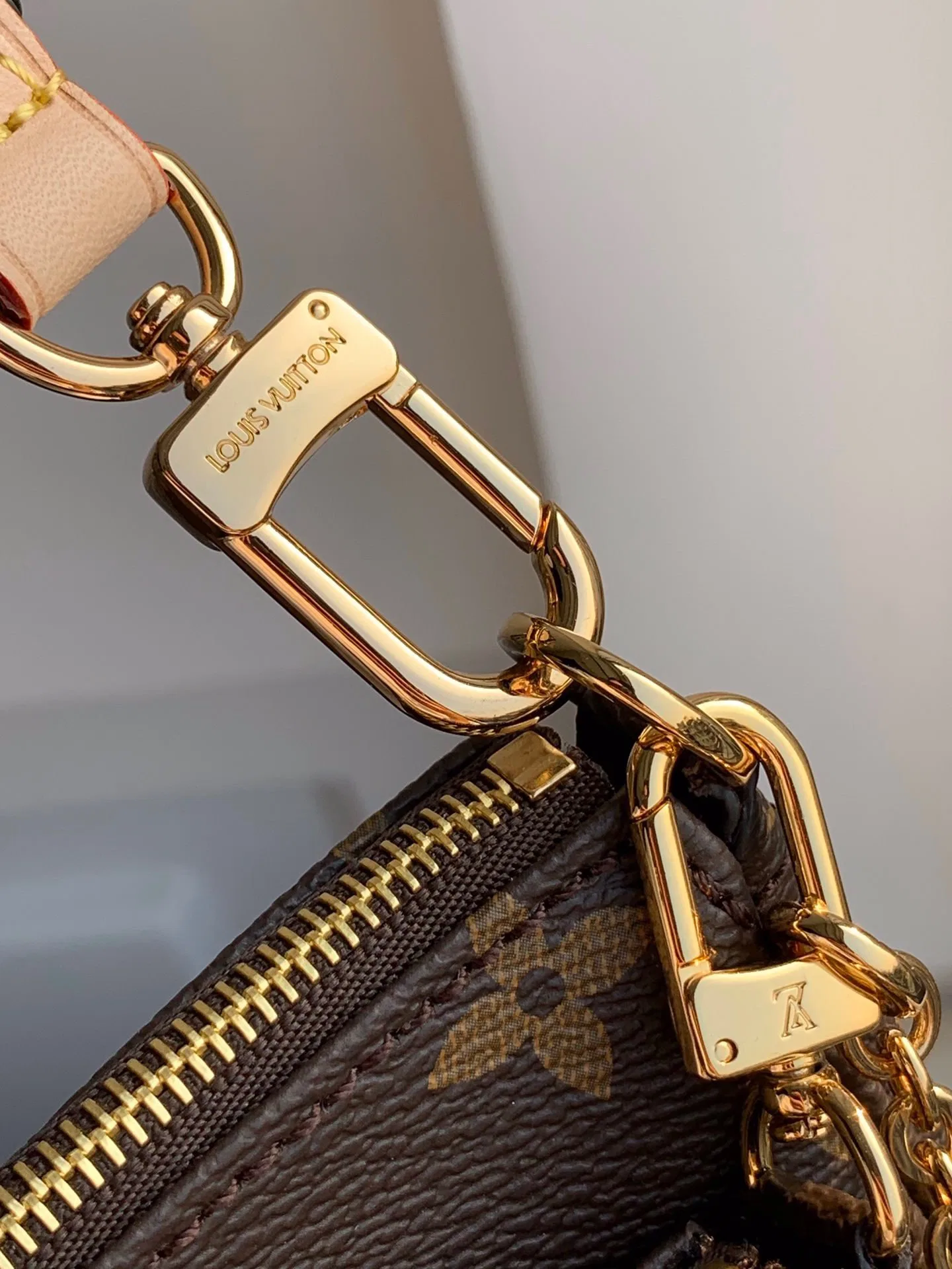 LV 27FW EJMGZXH 063 크로스백 7