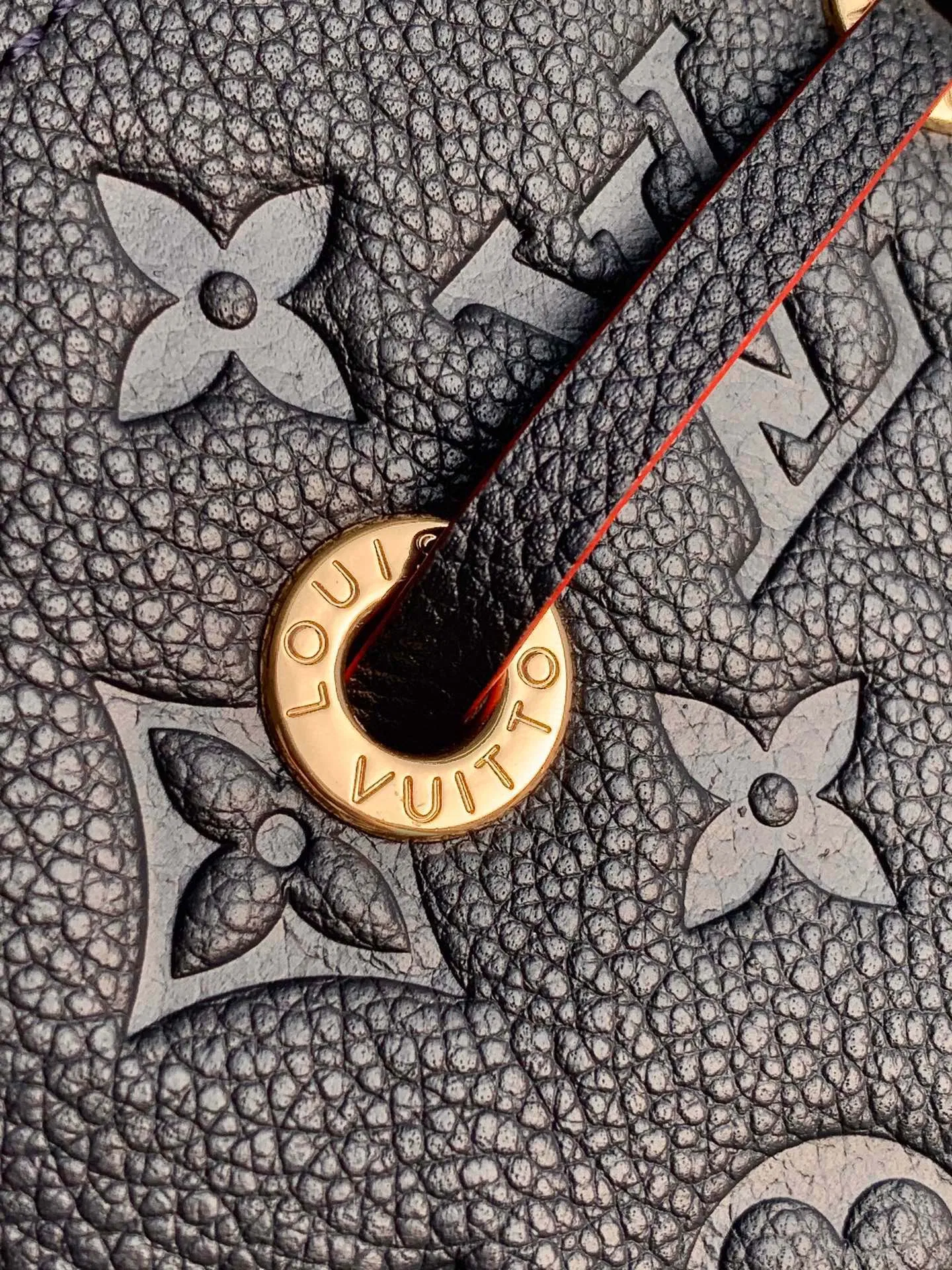 LV 27FW EJMGZXH 065 버킷백 14