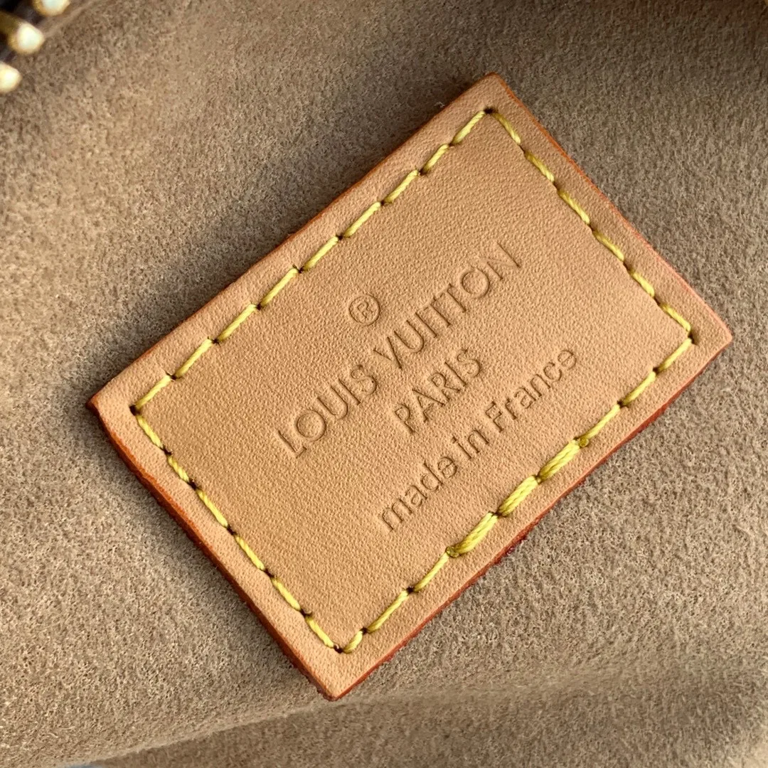 LV 27FW EJMGZXH 070 미니숄더백 8