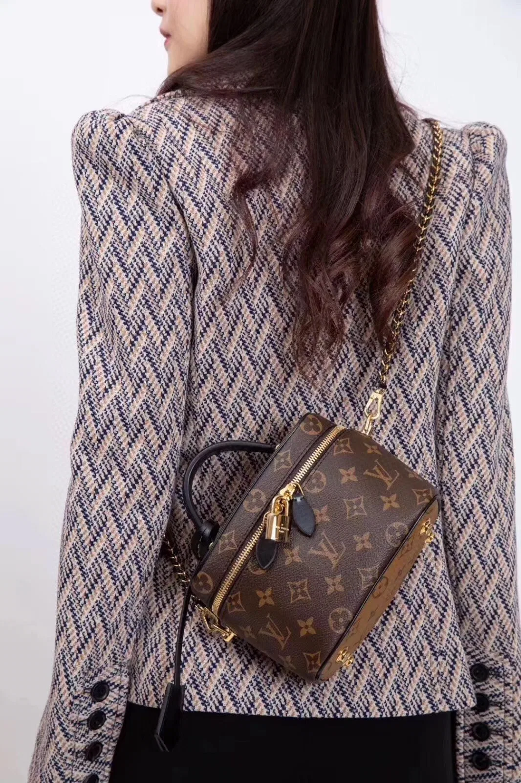 LV 27FW EJMGZXH 071 미니백 10
