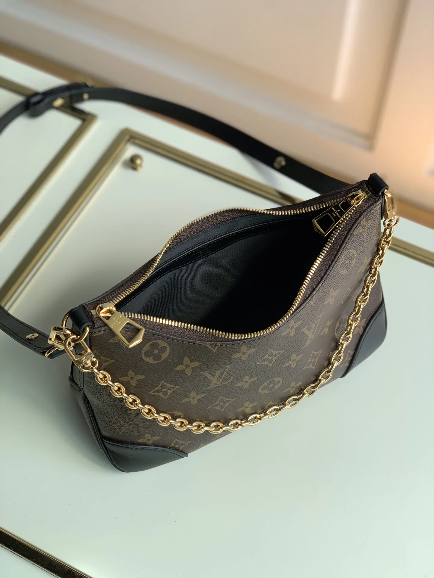 LV 27FW EJMGZXH 072 크로스백 8