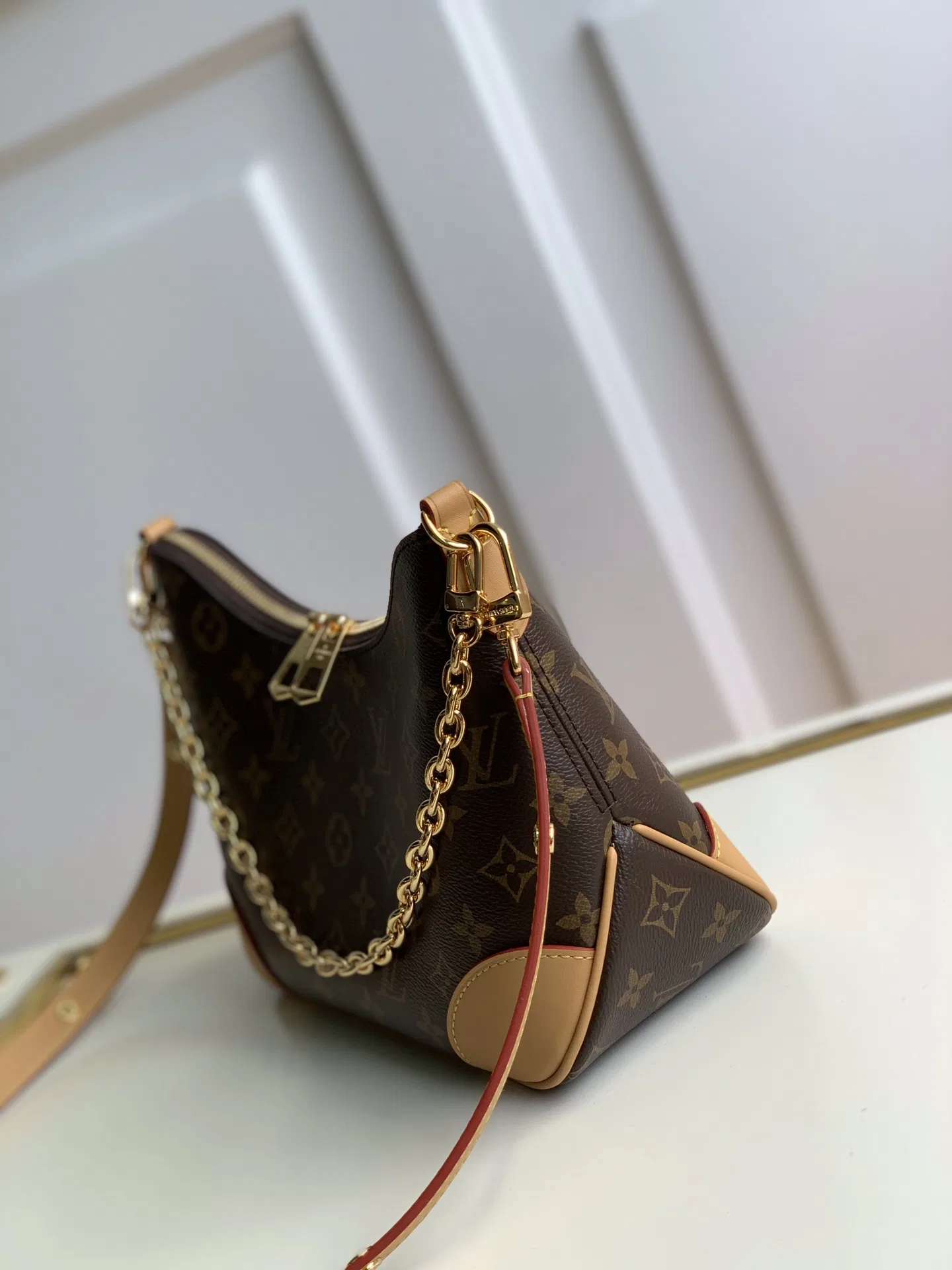 LV 27FW EJMGZXH 072 크로스백 11