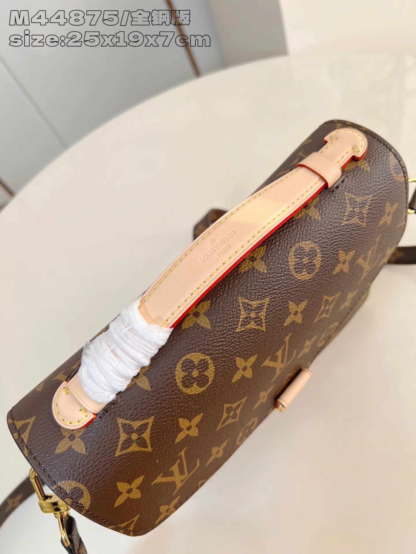 LV 27FW EJMGZXH 074 숄더백 8