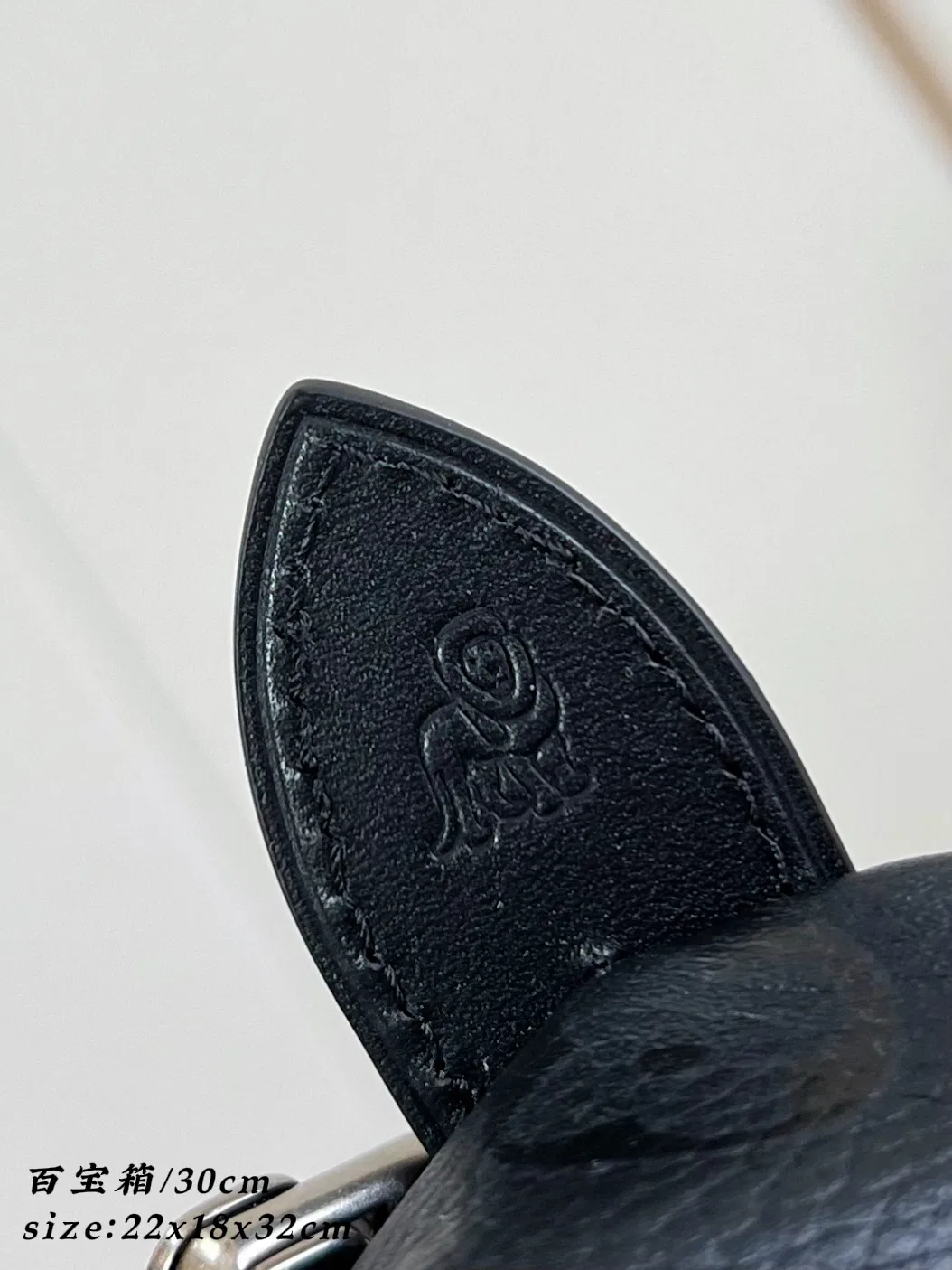 LV 27FW EJMGZXH 075 토트백 11