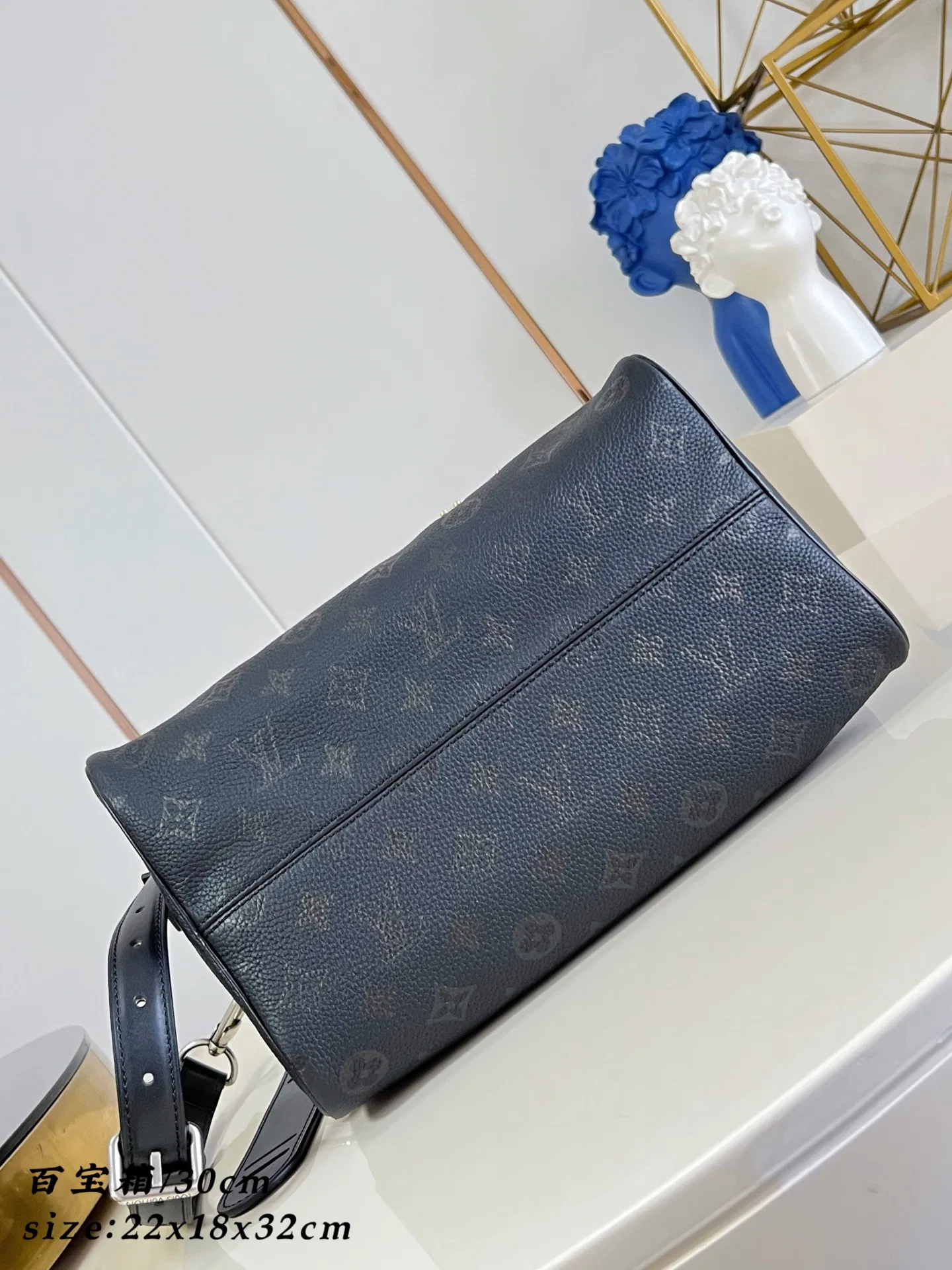 LV 27FW EJMGZXH 075 토트백 12