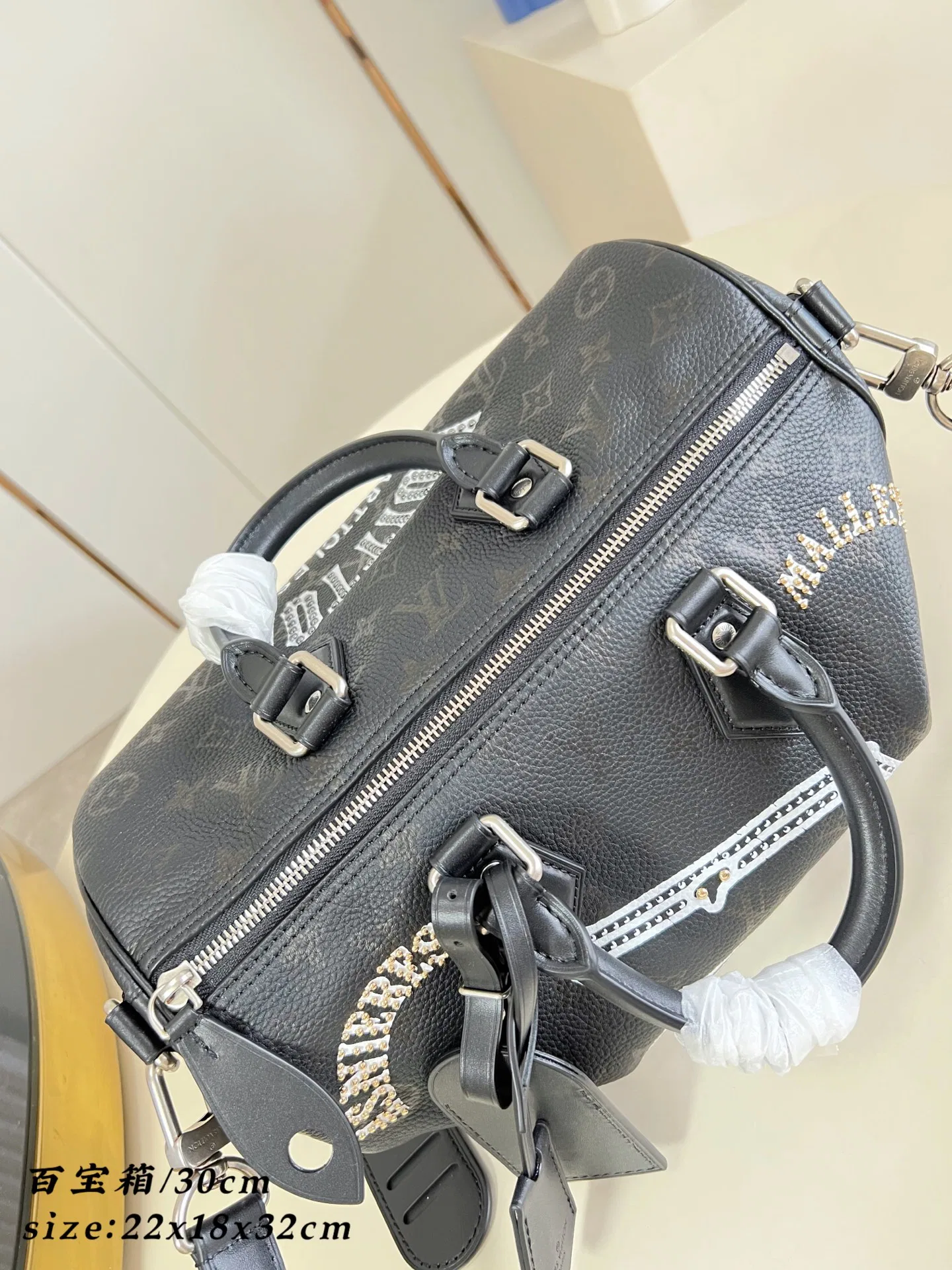 LV 27FW EJMGZXH 075 토트백 13