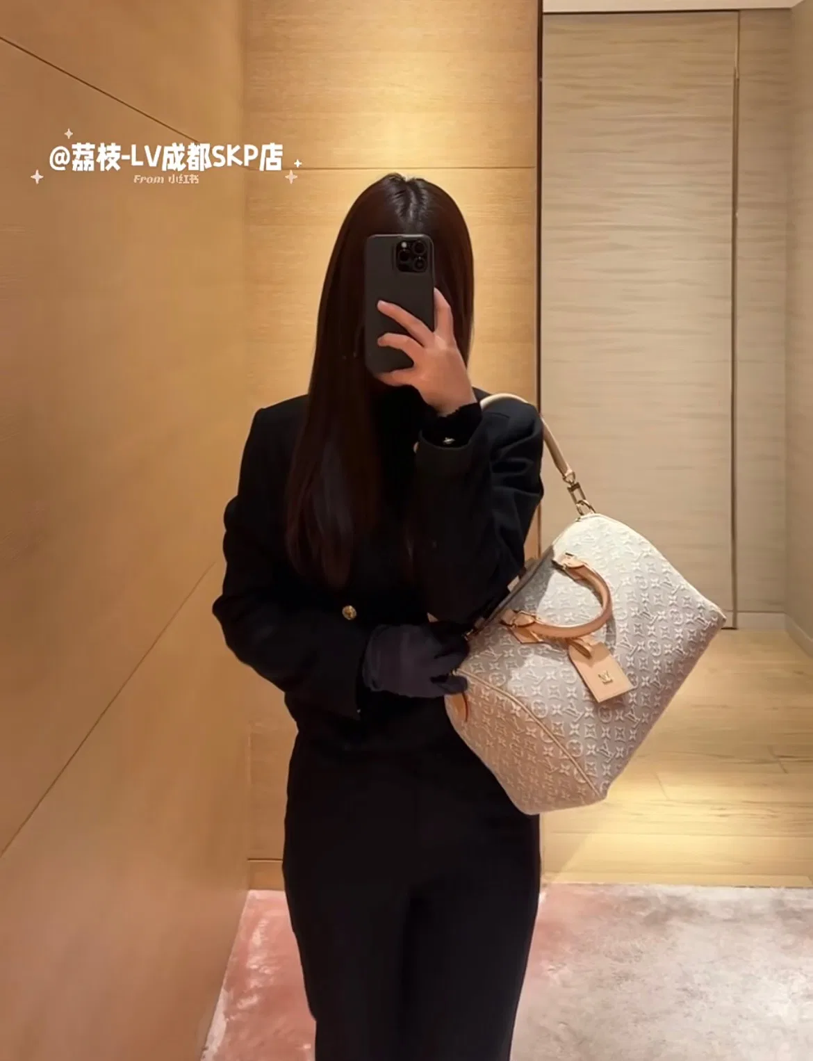 LV 27FW EJMGZXH 081 토트백 14