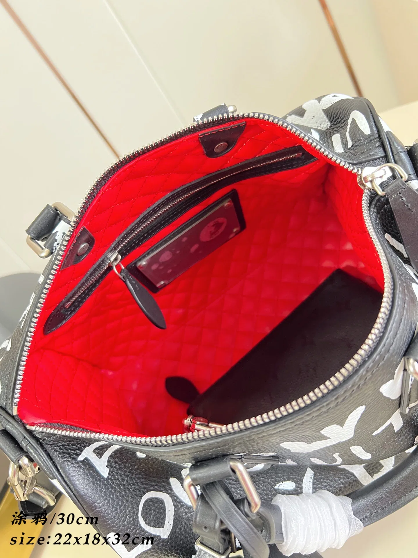 LV 27FW EJMGZXH 082 토트백 11