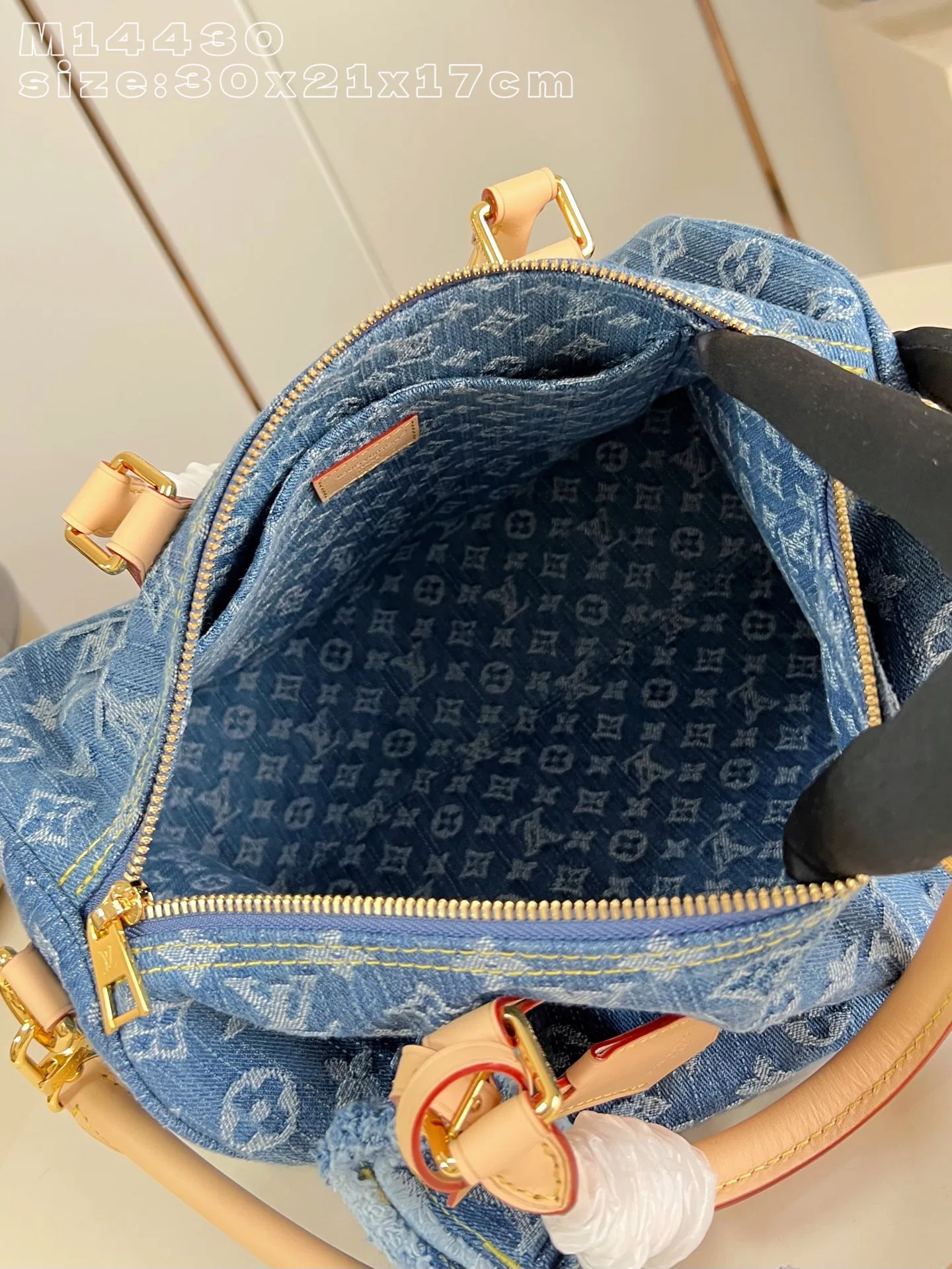 LV 27FW EJMGZXH 083 토트백 11
