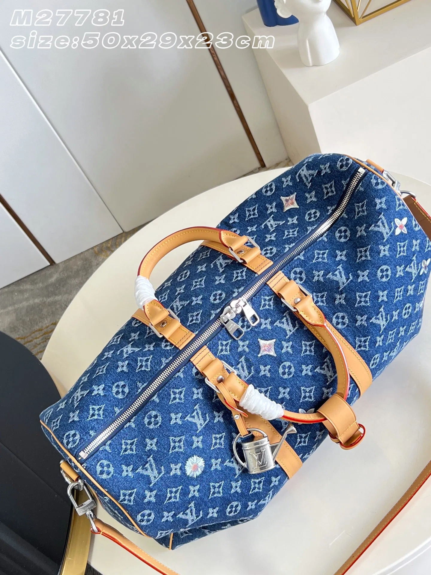LV 27FW EJMGZXH 085 크로스백 17