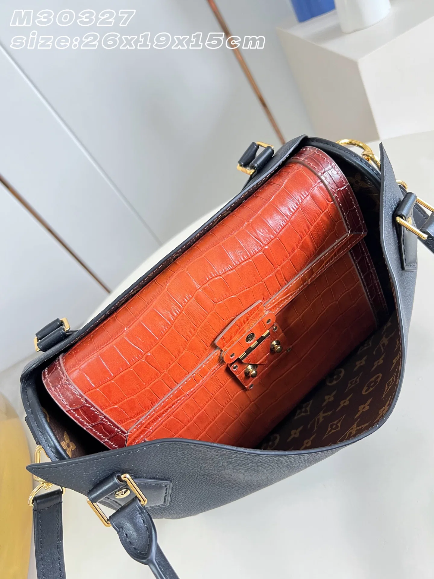 LV 27FW EJMGZXH 091 숄더백 16