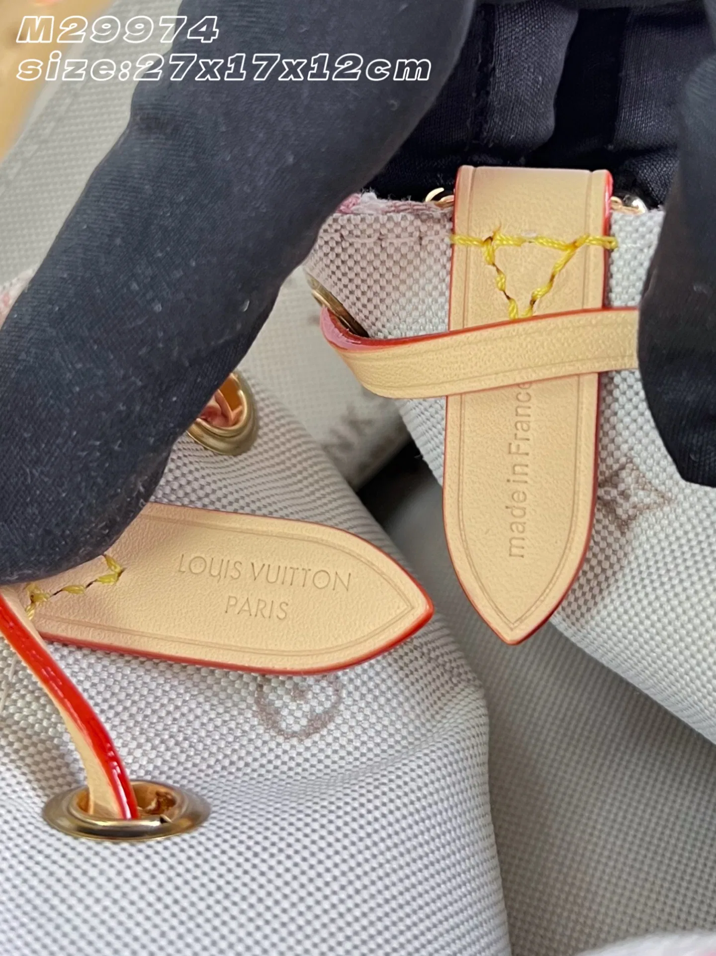 LV 27FW EJMGZXH 092 숄더백 12