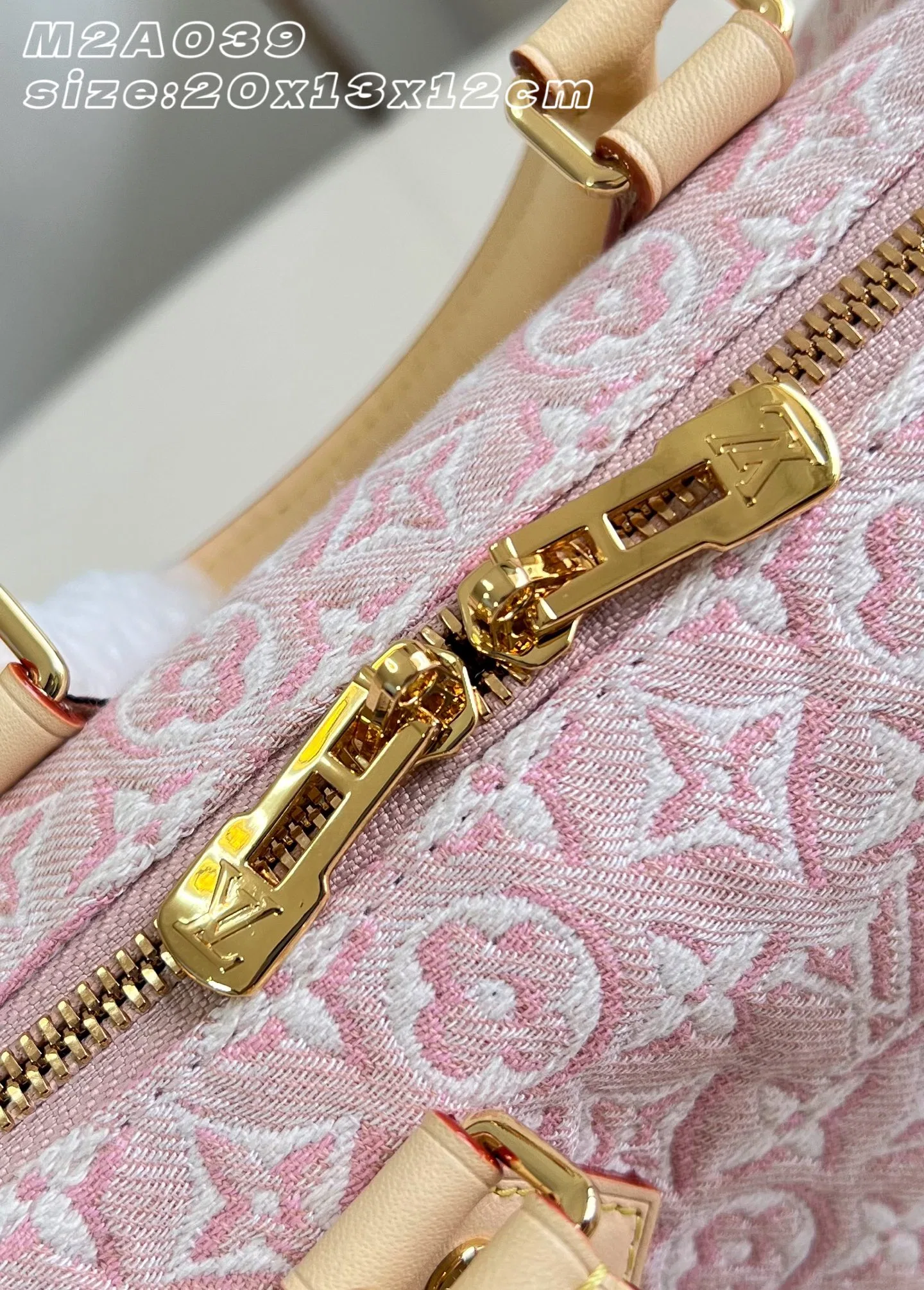 LV 27FW EJMGZXH 094 토트백 9