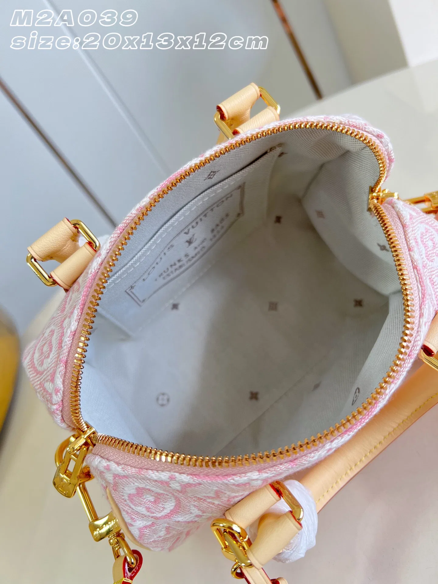 LV 27FW EJMGZXH 094 토트백 10