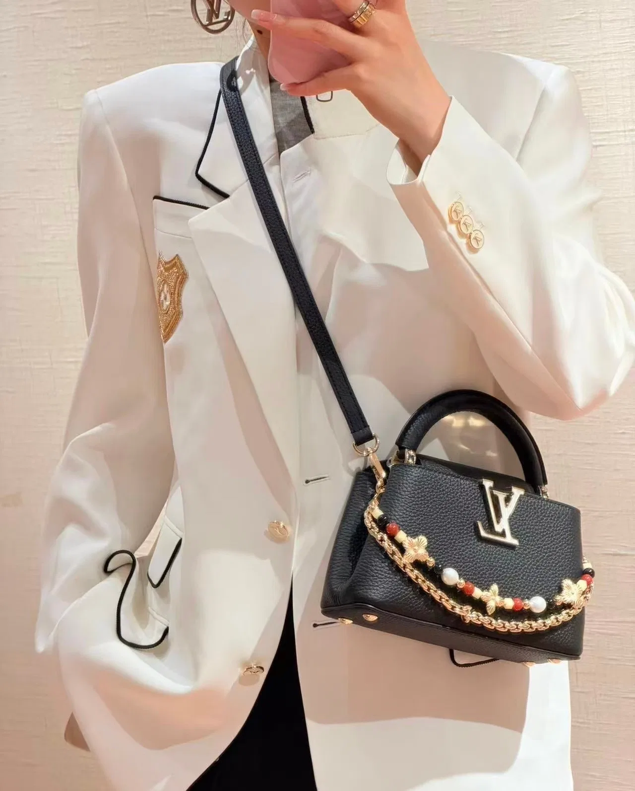 LV 27FW EJMGZXH 097 토트백 16