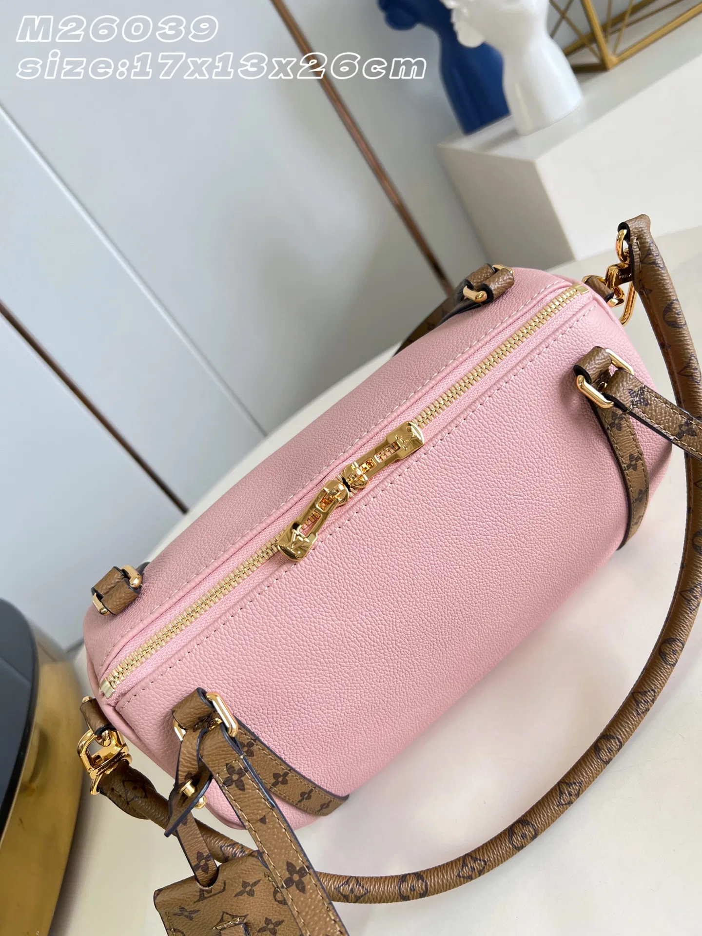 LV 27FW EJMGZXH 099 토트백 9