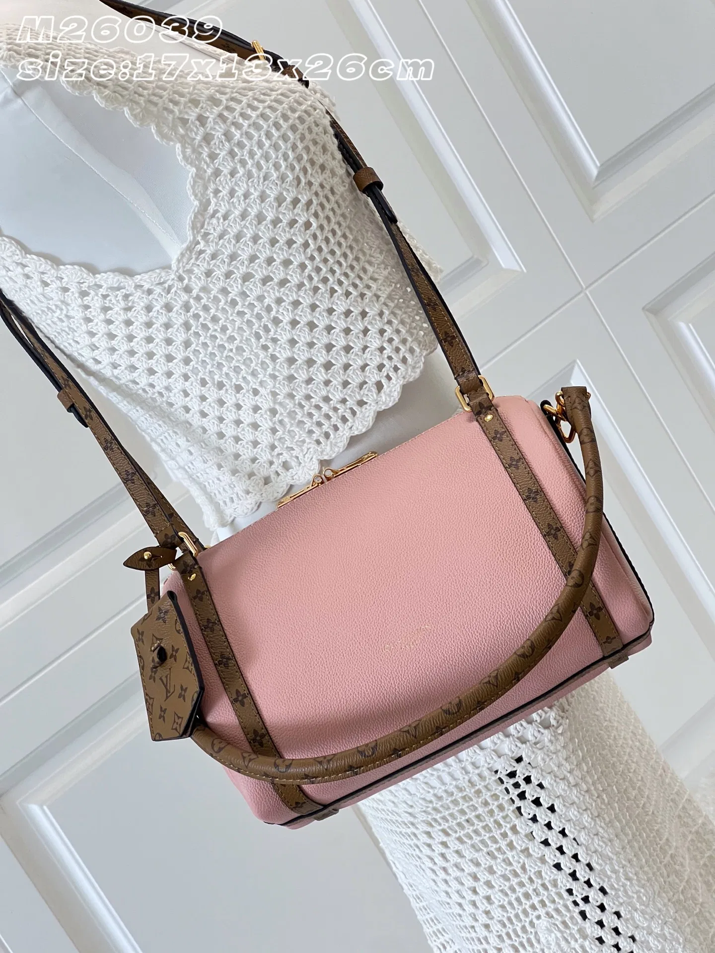 LV 27FW EJMGZXH 099 토트백 14