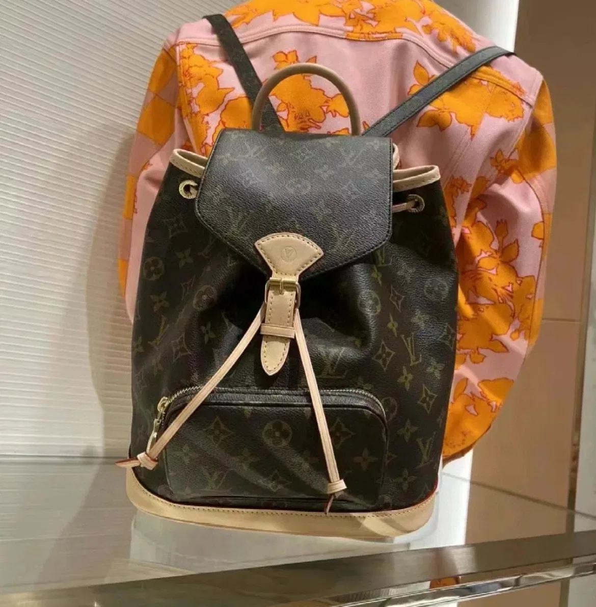 LV 27FW EJMGZXH 114 백팩 14