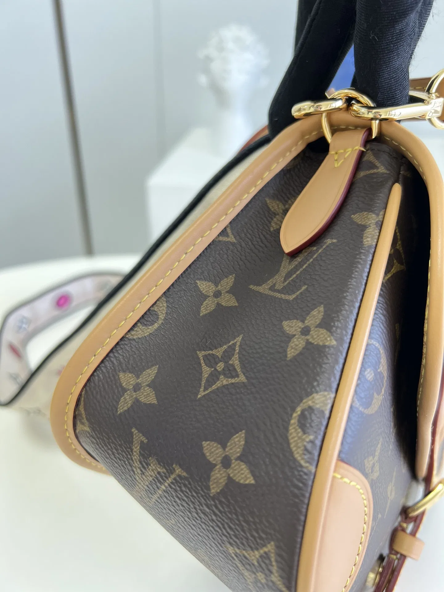 LV 27FW EJMGZXH 115 크로스백 7