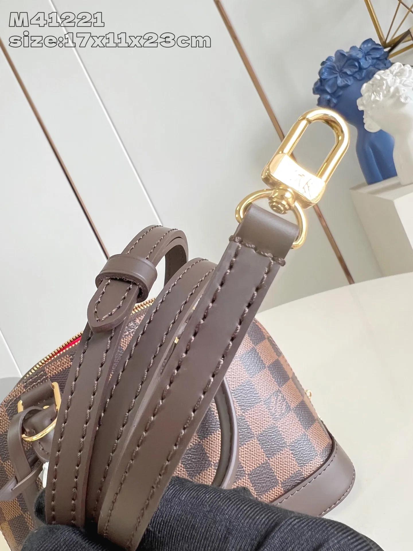 LV 27FW EJMGZXH 118 토트백 12