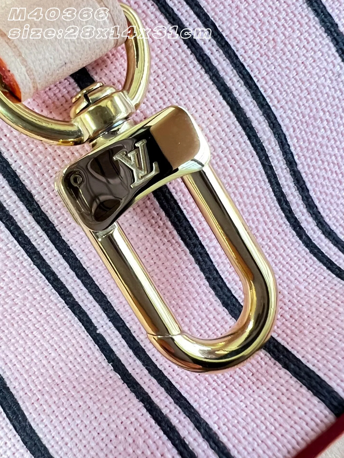 LV 27FW EJMGZXH 122 토트백 8