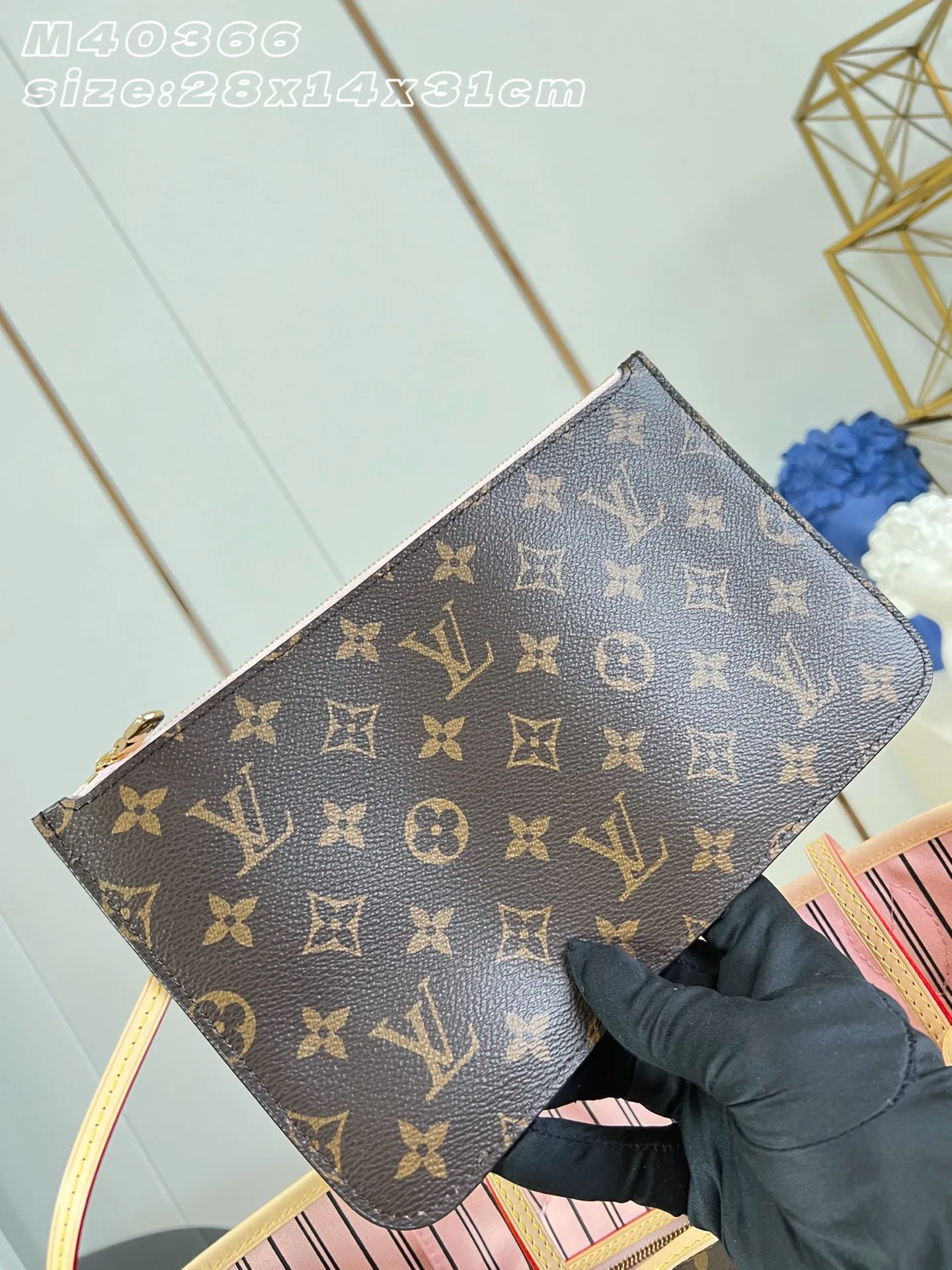 LV 27FW EJMGZXH 122 토트백 9