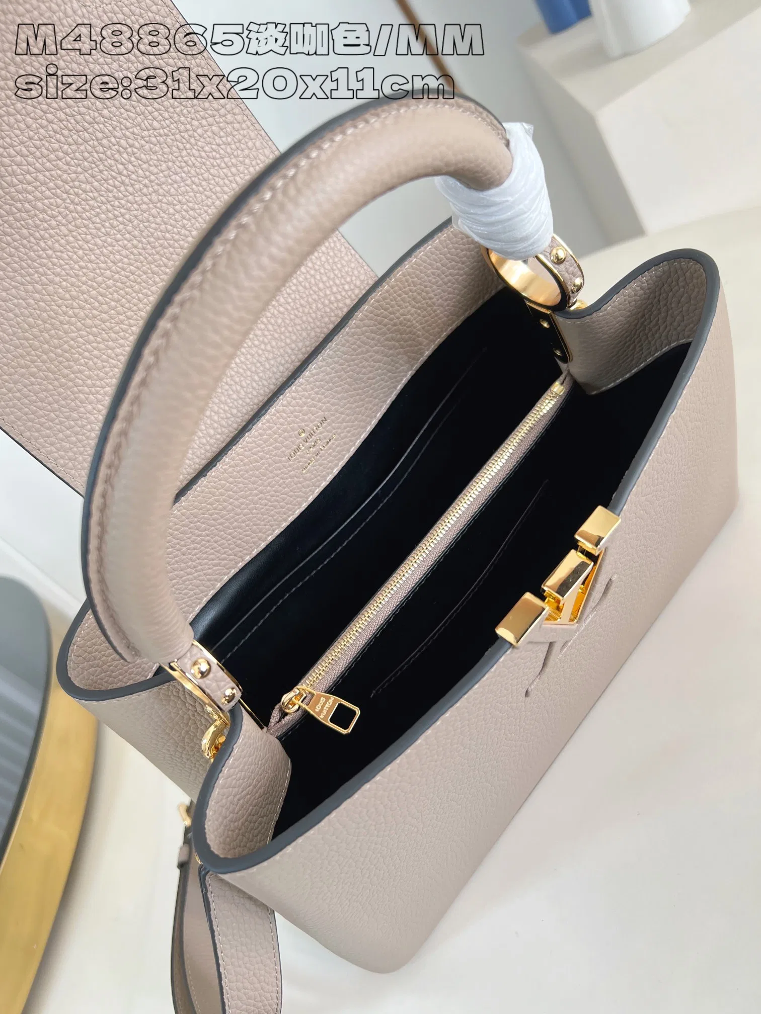 LV 27FW EJMGZXH 133 토트백 8