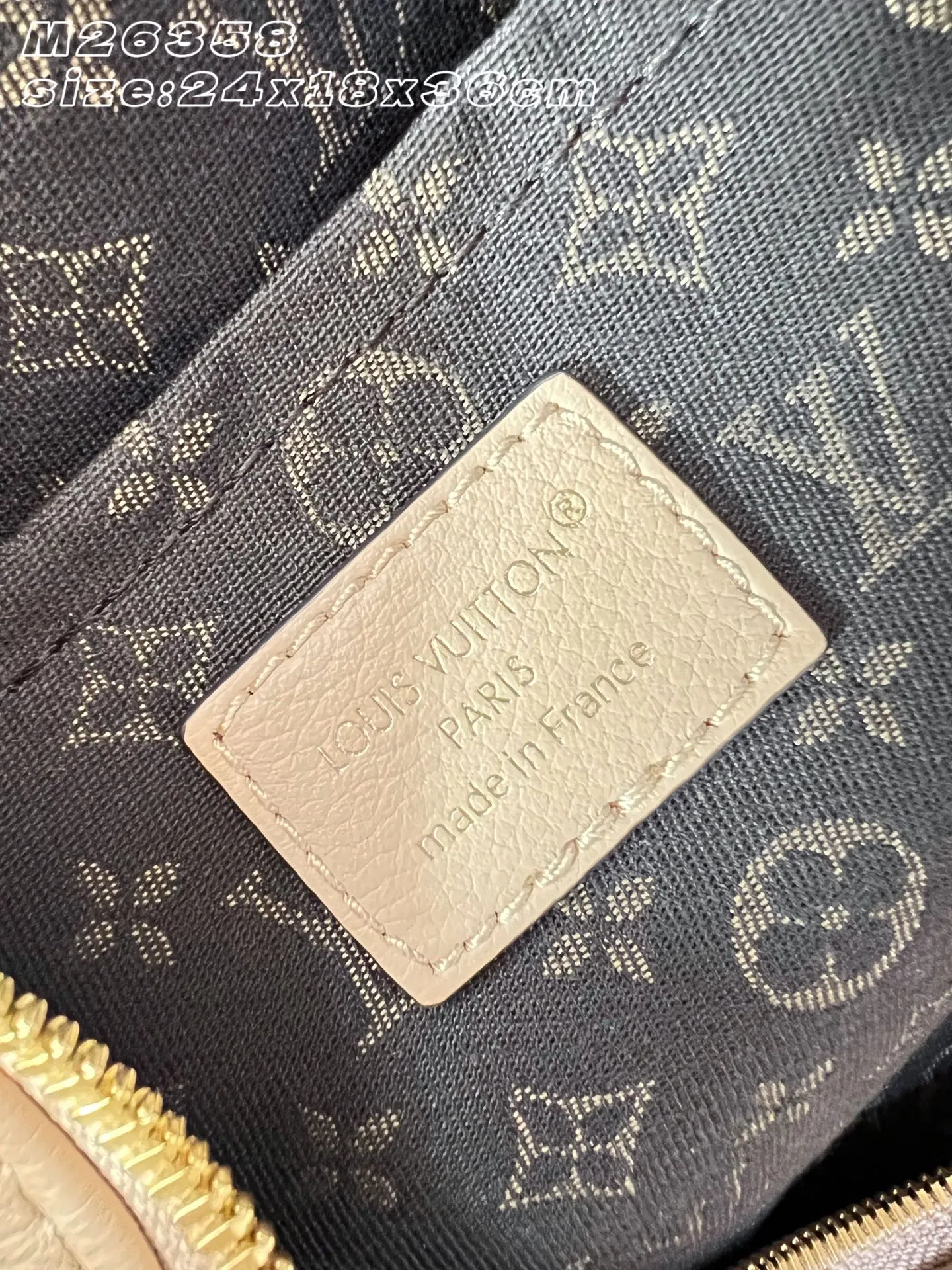 LV 27FW EJMGZXH 140 숄더백 13