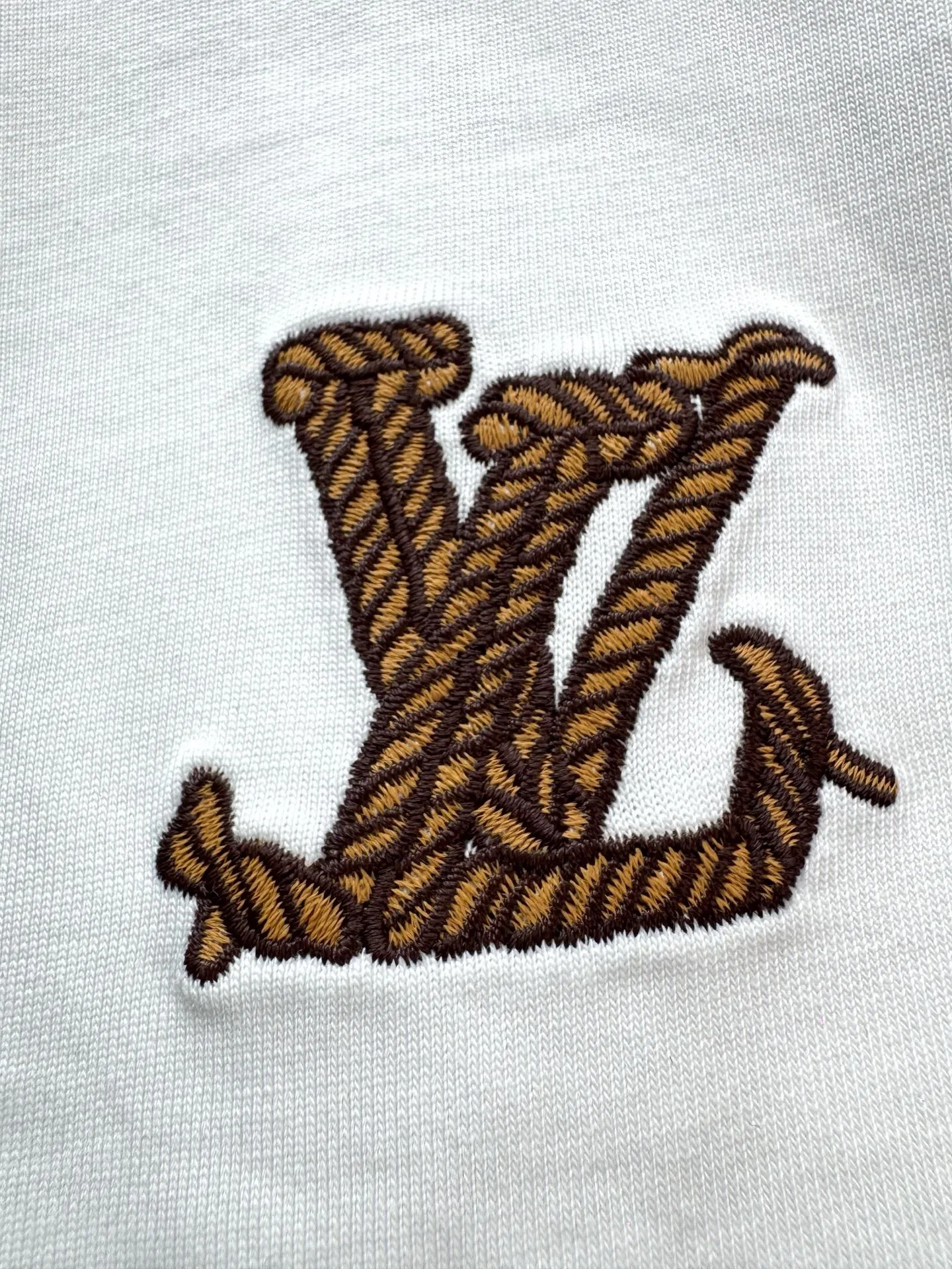 LV 27FW FVAHDTN 019 반팔티셔츠 9