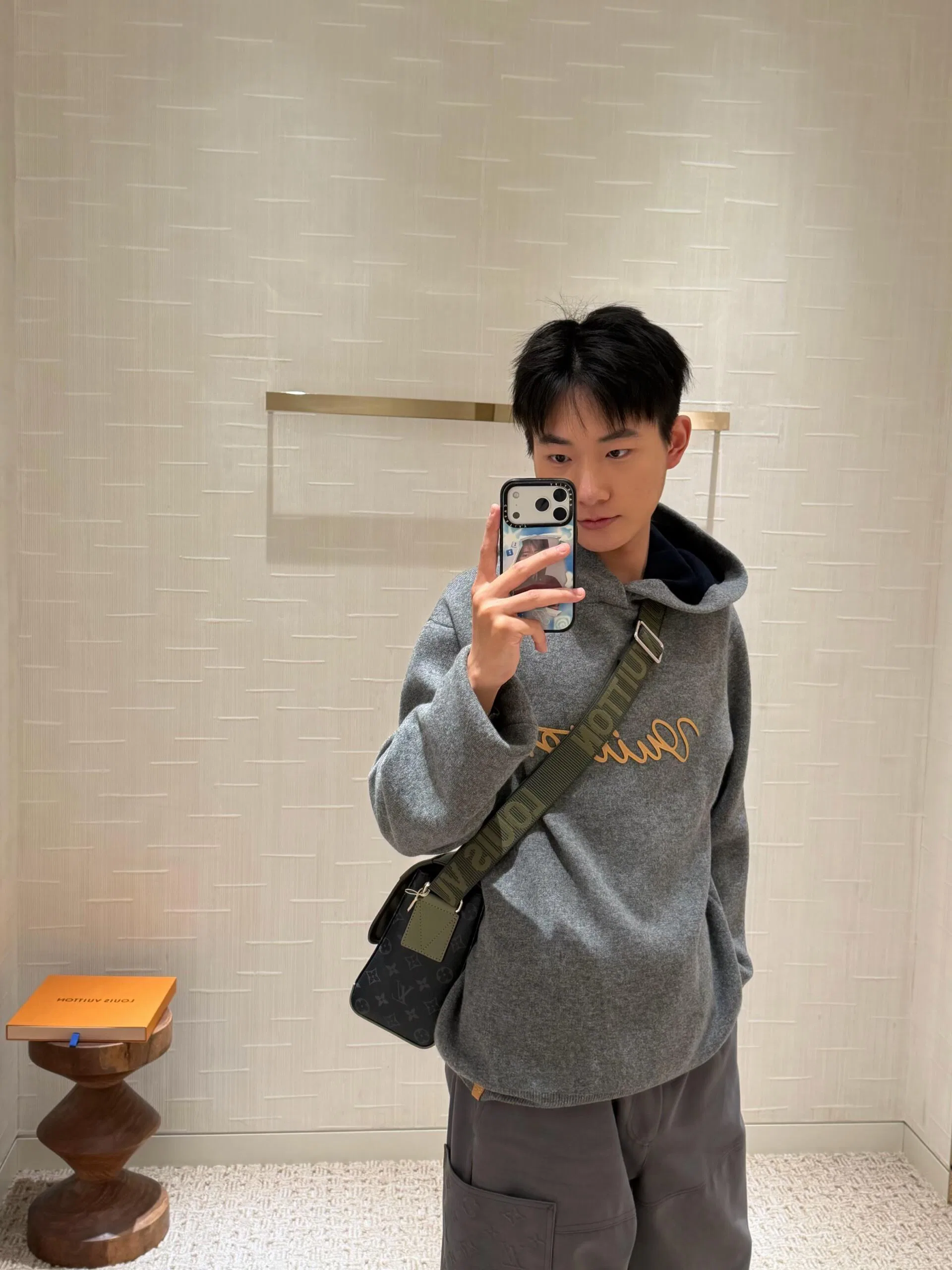 LV 27FW FVAHDTN 022 니트후드 23