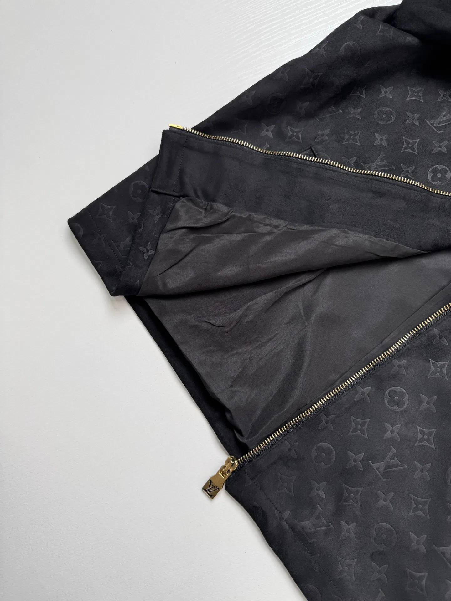 LV 27FW FVAHDTN 027 자켓 9
