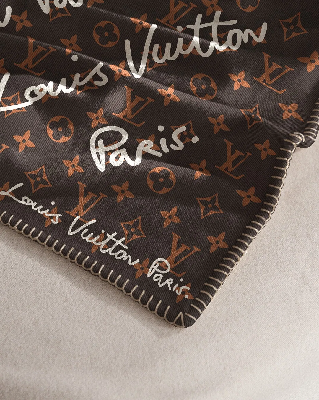 LV 27FW IOVASIY 005 담요 7