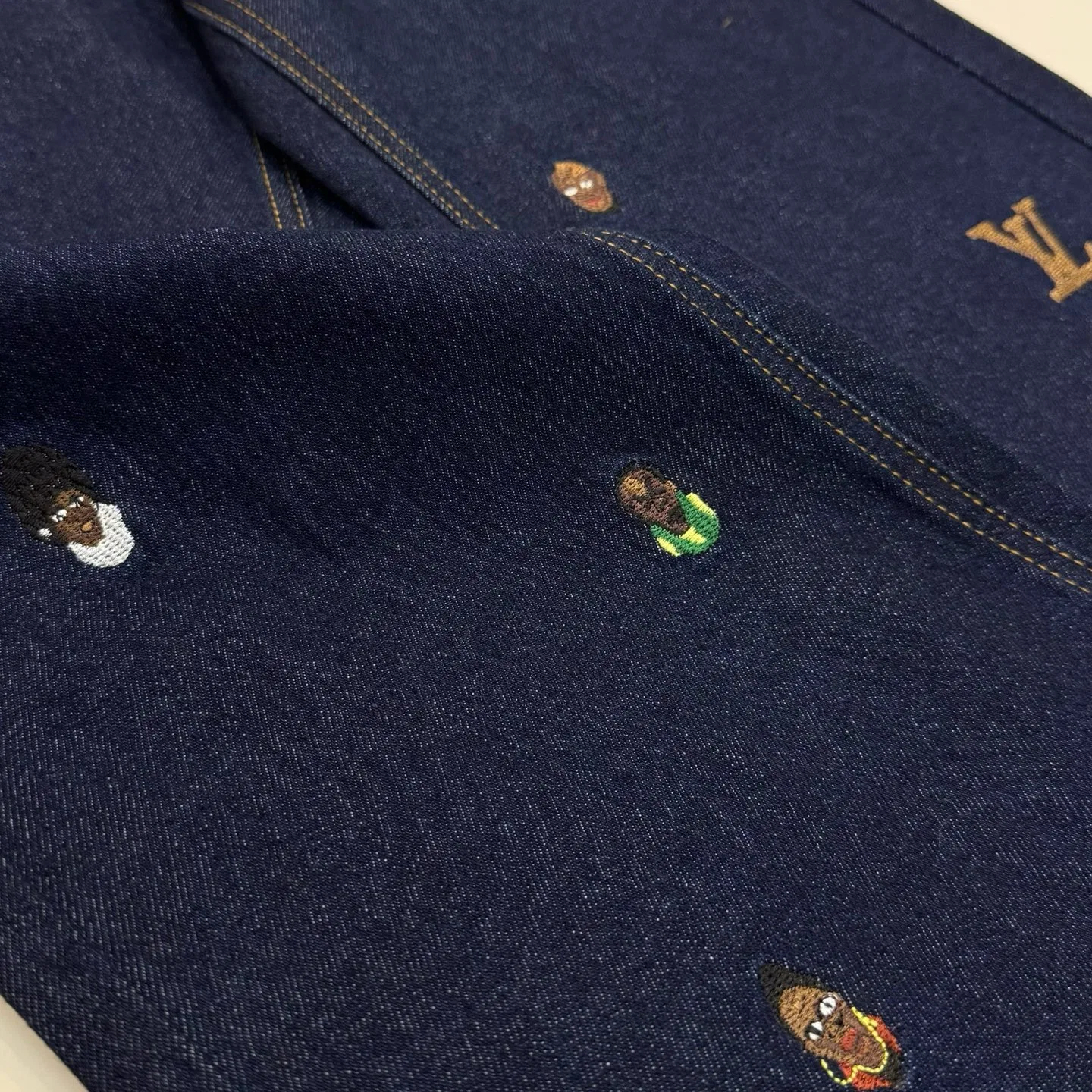 LV 27FW JBJVXGJ 013 데님팬츠 8
