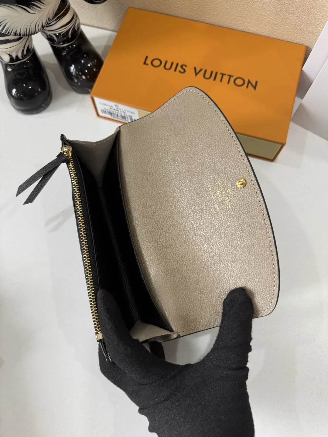LV 27FW JBJVXGJ 047 장지갑 7
