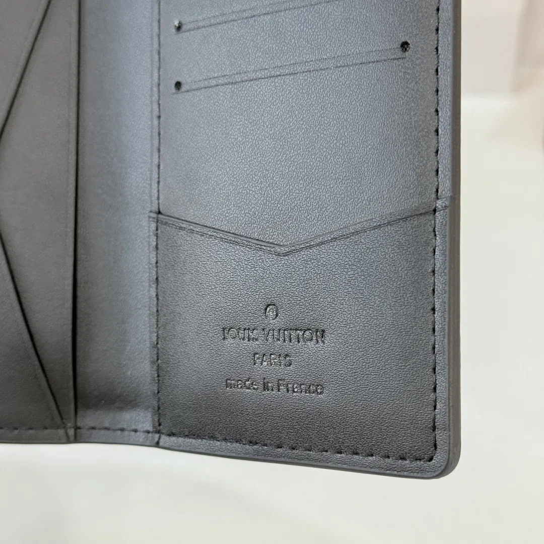 LV 27FW JBJVXGJ 052 장지갑 7