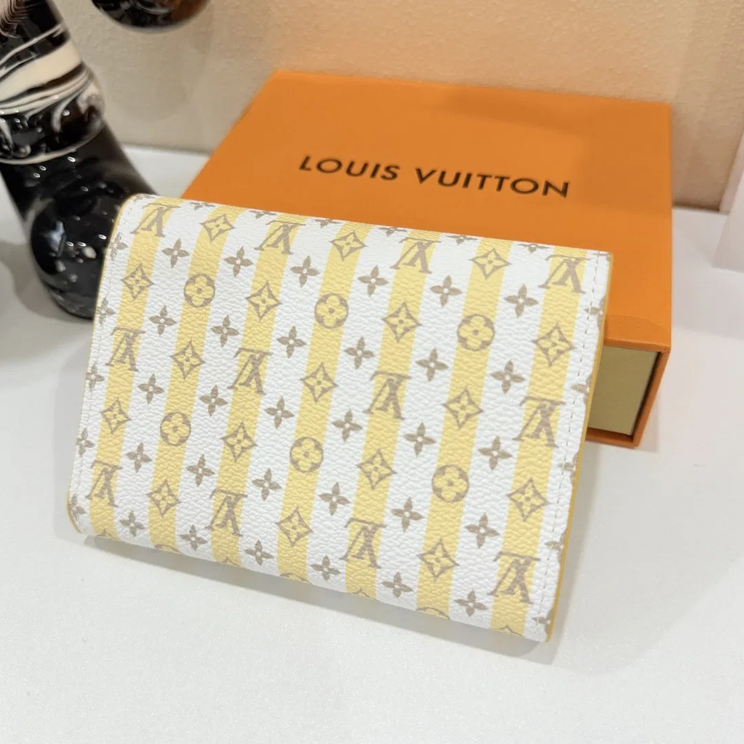 LV 27FW JBJVXGJ 053 지갑 18