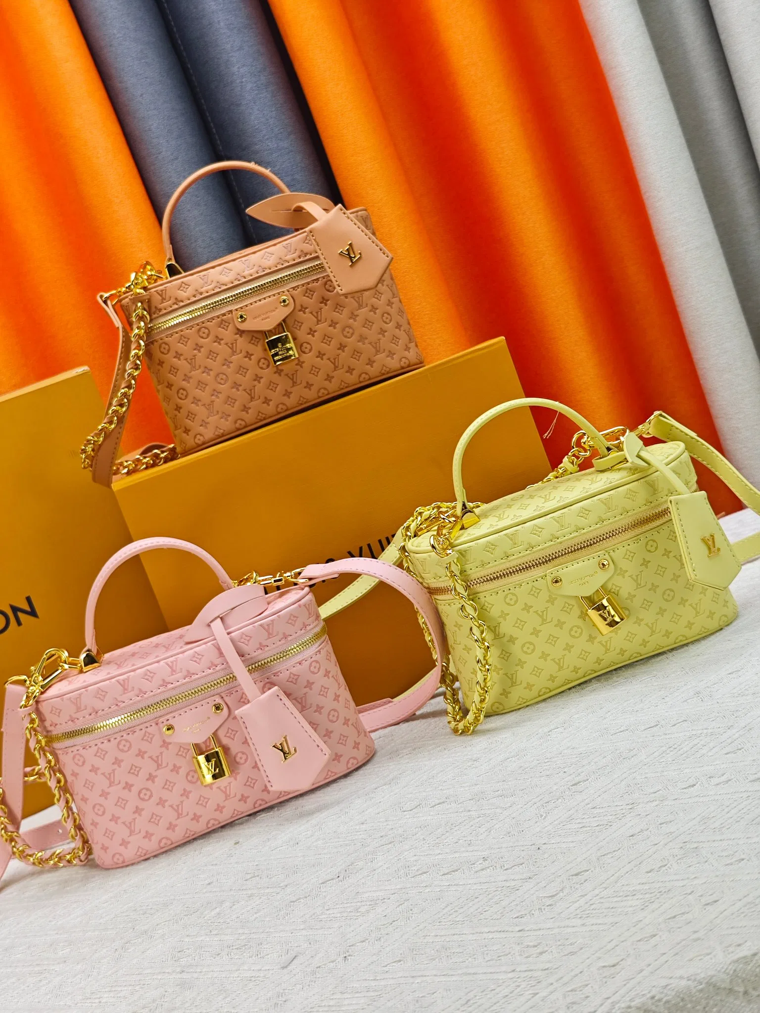 LV 27FW JBJVXGJ 063 토트백 9