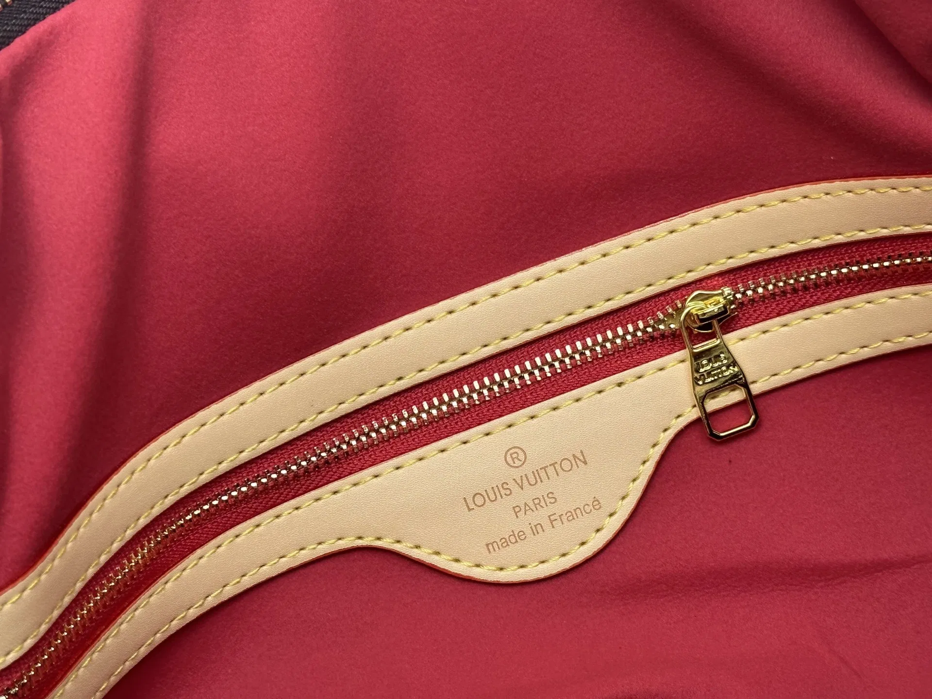 LV 27FW JBJVXGJ 065 토트백 8