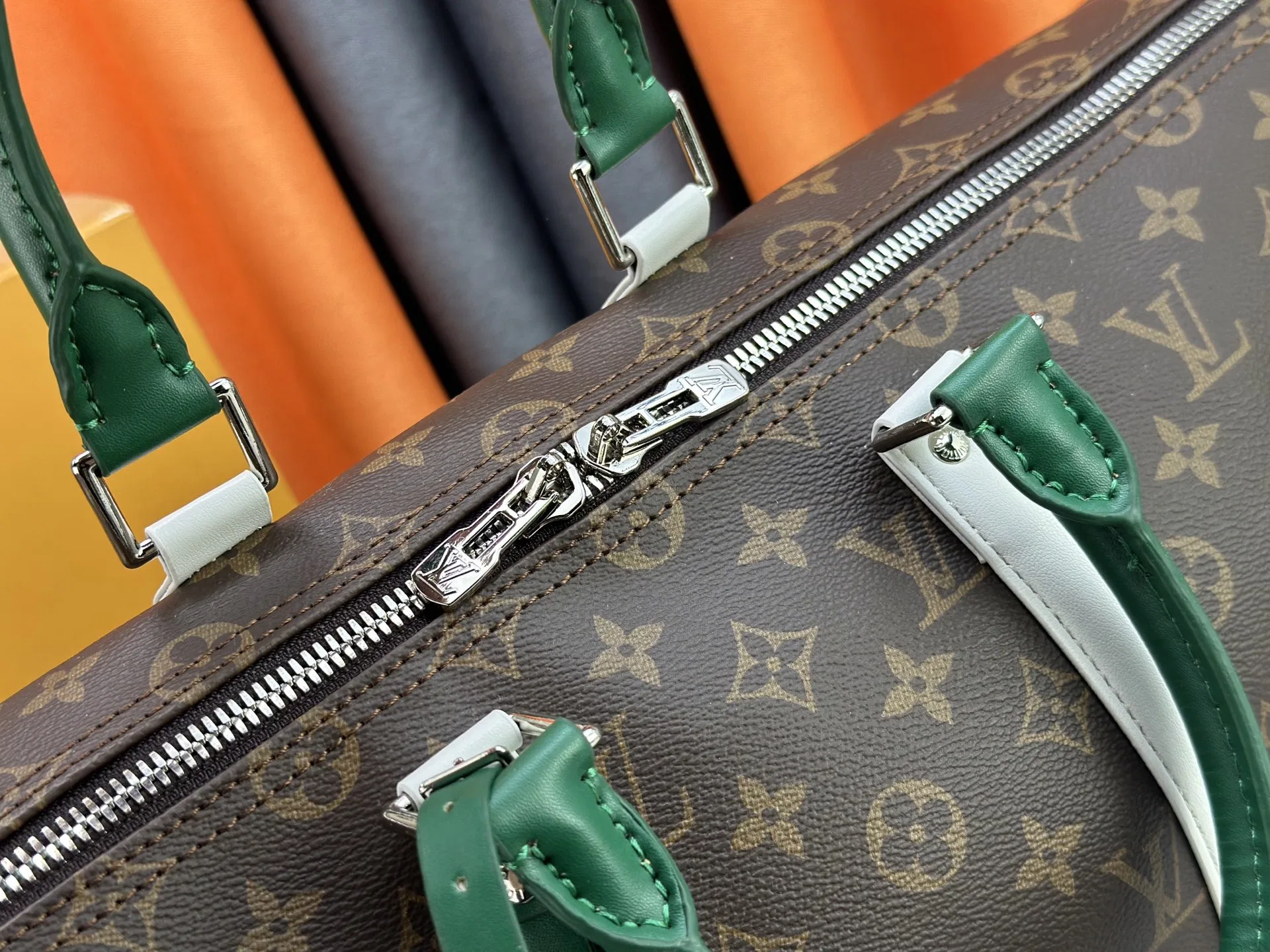 LV 27FW JBJVXGJ 067 토트백 7