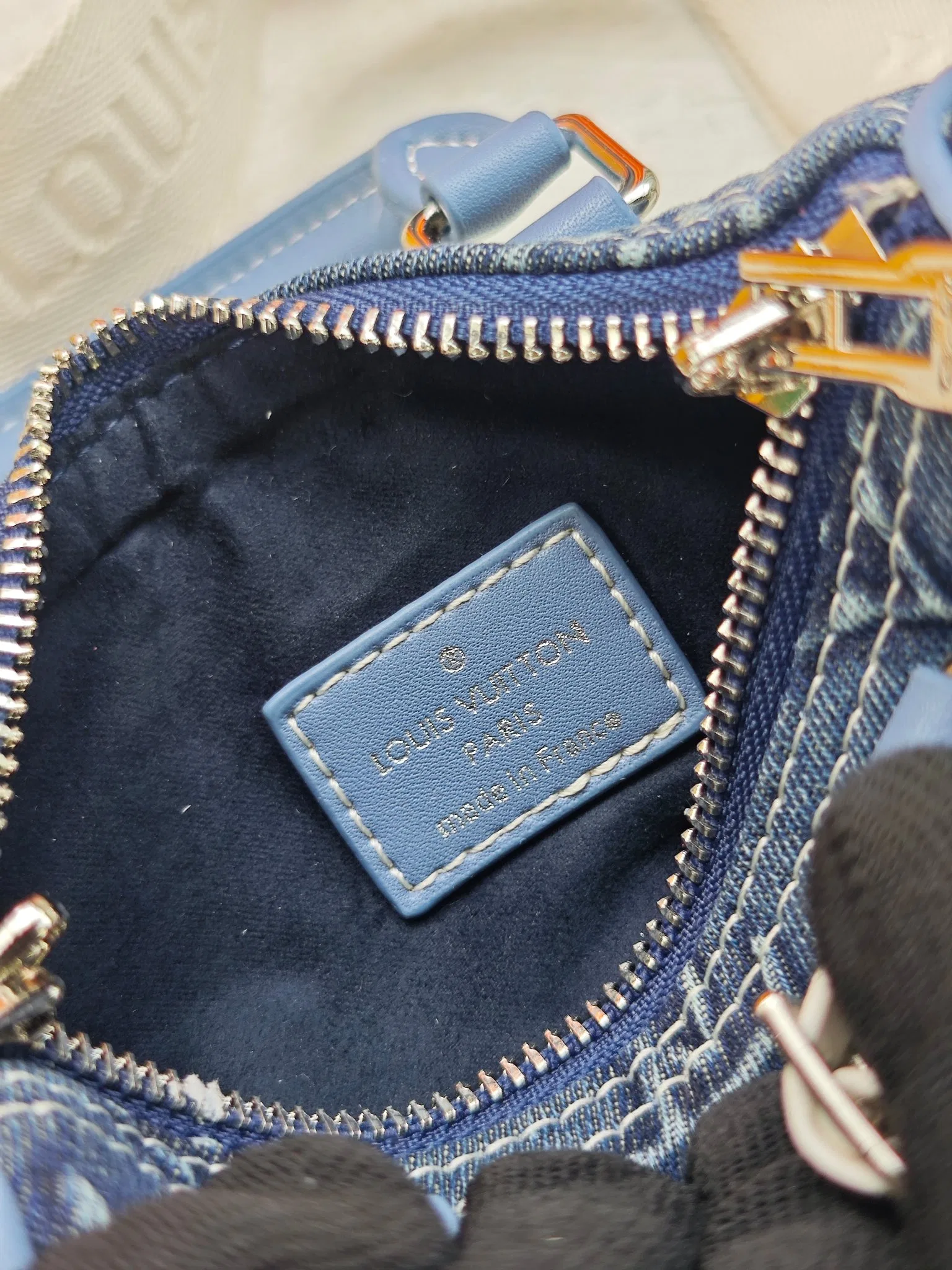 LV 27FW JBJVXGJ 080 토트백 8