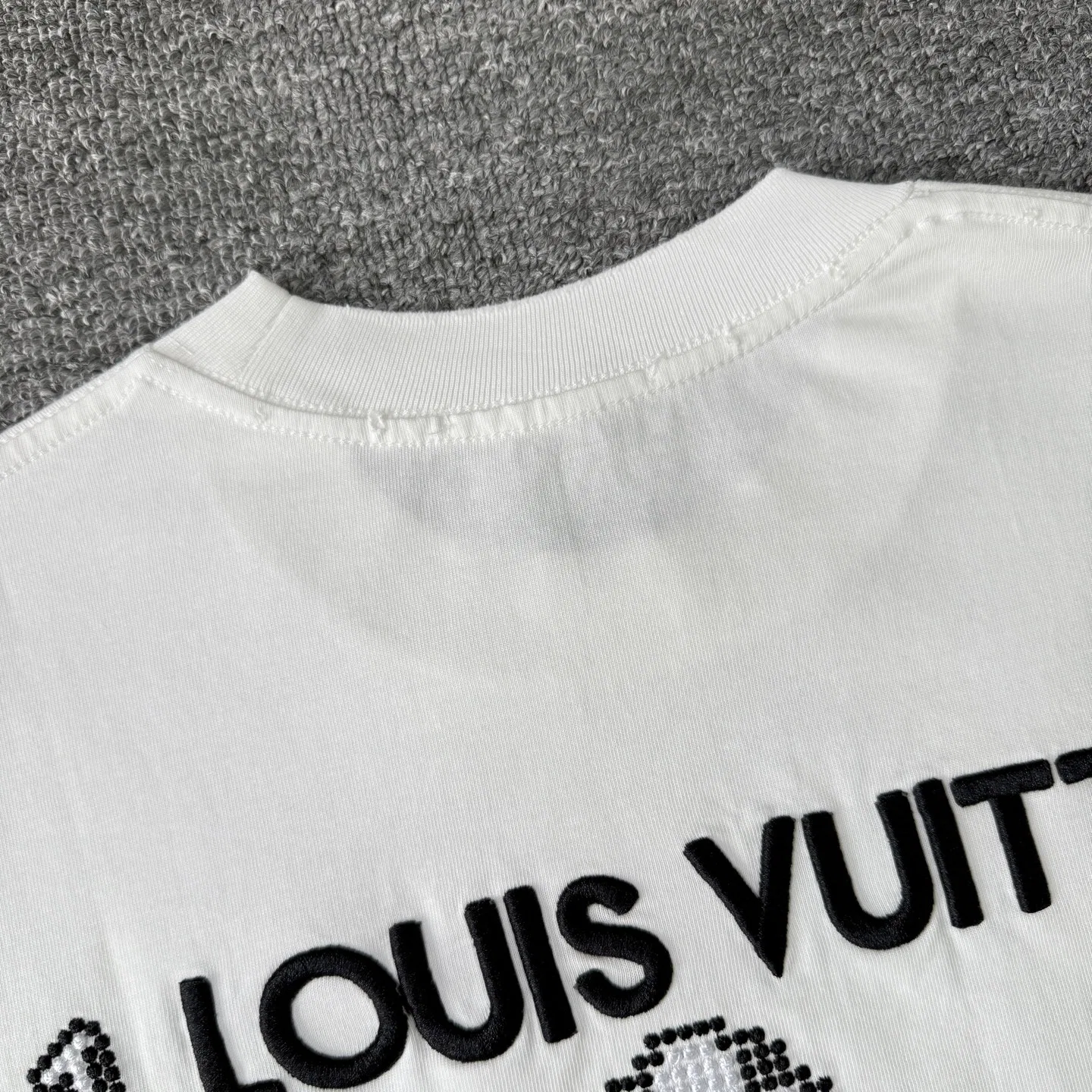 LV 27FW JBJVXGJ 151 반팔티셔츠 7