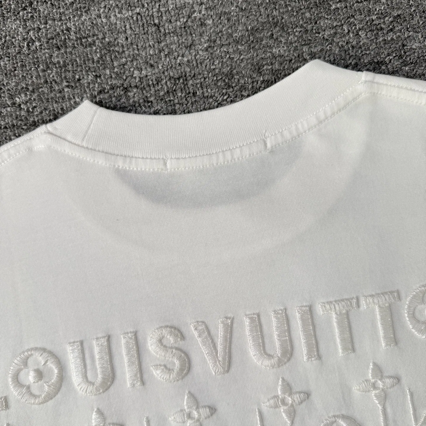 LV 27FW JBJVXGJ 153 반팔티셔츠 7